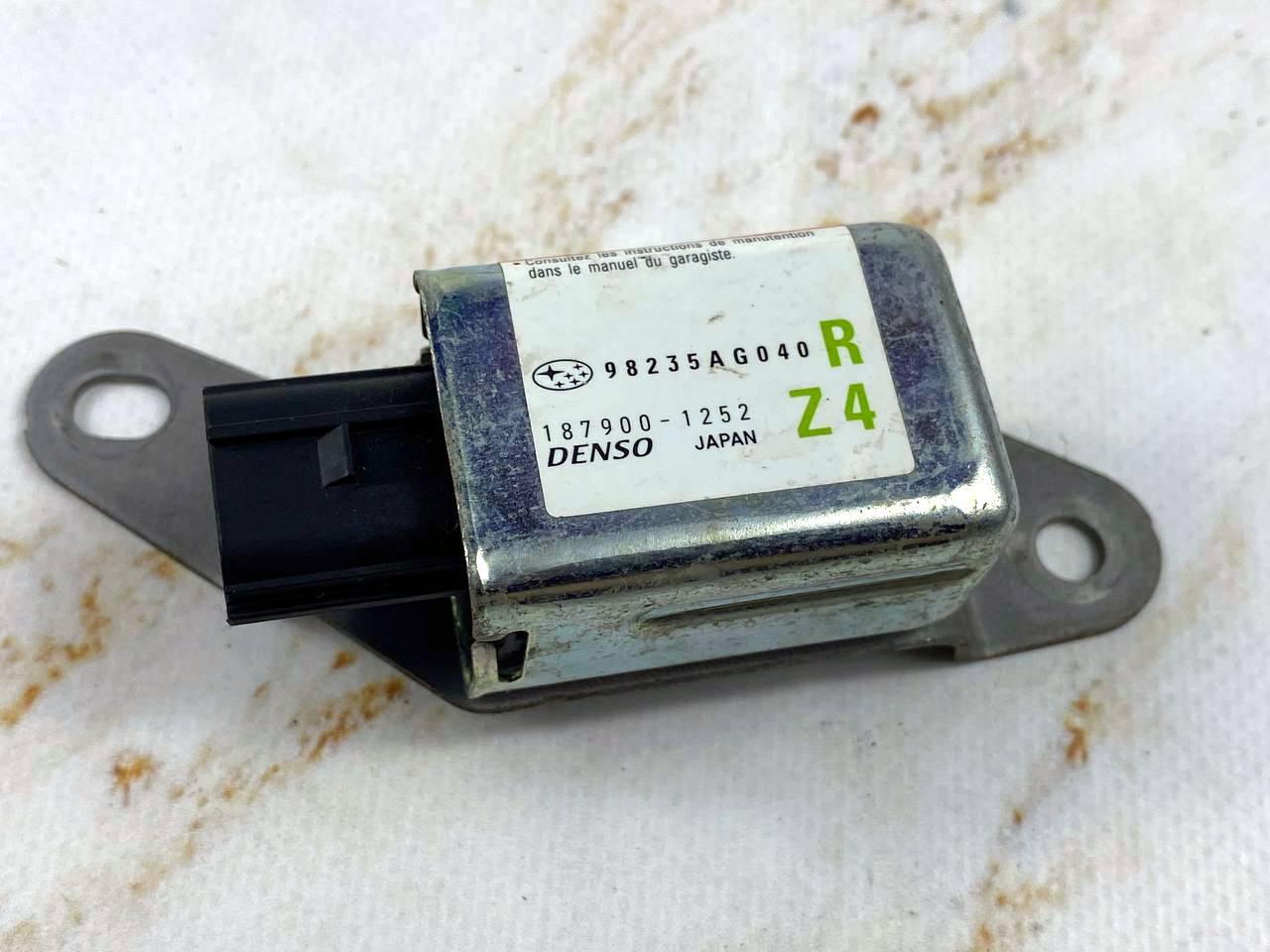 Датчик удара бок сред стойки прав субару аутбек б13 1901029 (1)