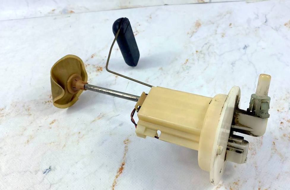 Датчик уровня топл субару аутбек б13 1901032 (1)