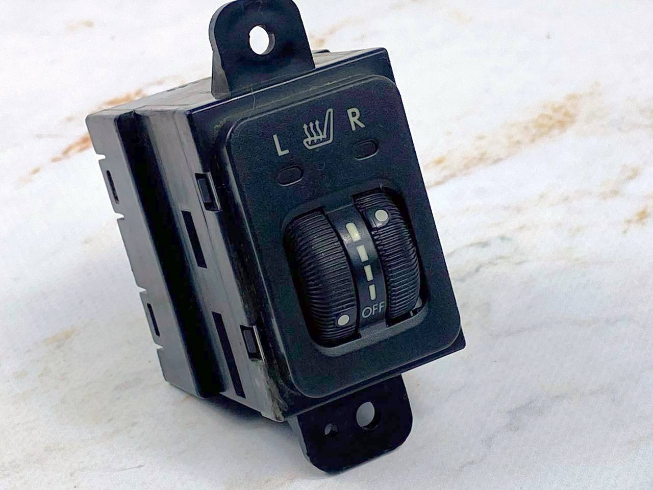 Кнопка обогрева сидений субару аутбек б13 1901018 (1)