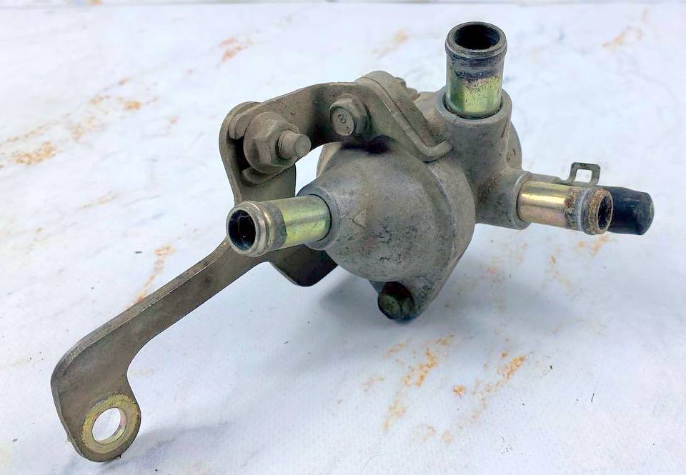 Корпус термостата субару аутбек б13 1901034 (1)