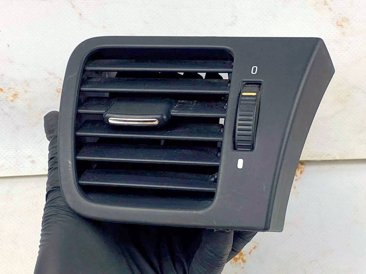 Сопло с торпедо дефлектор правый субару аутбек б13 1901008 (1)