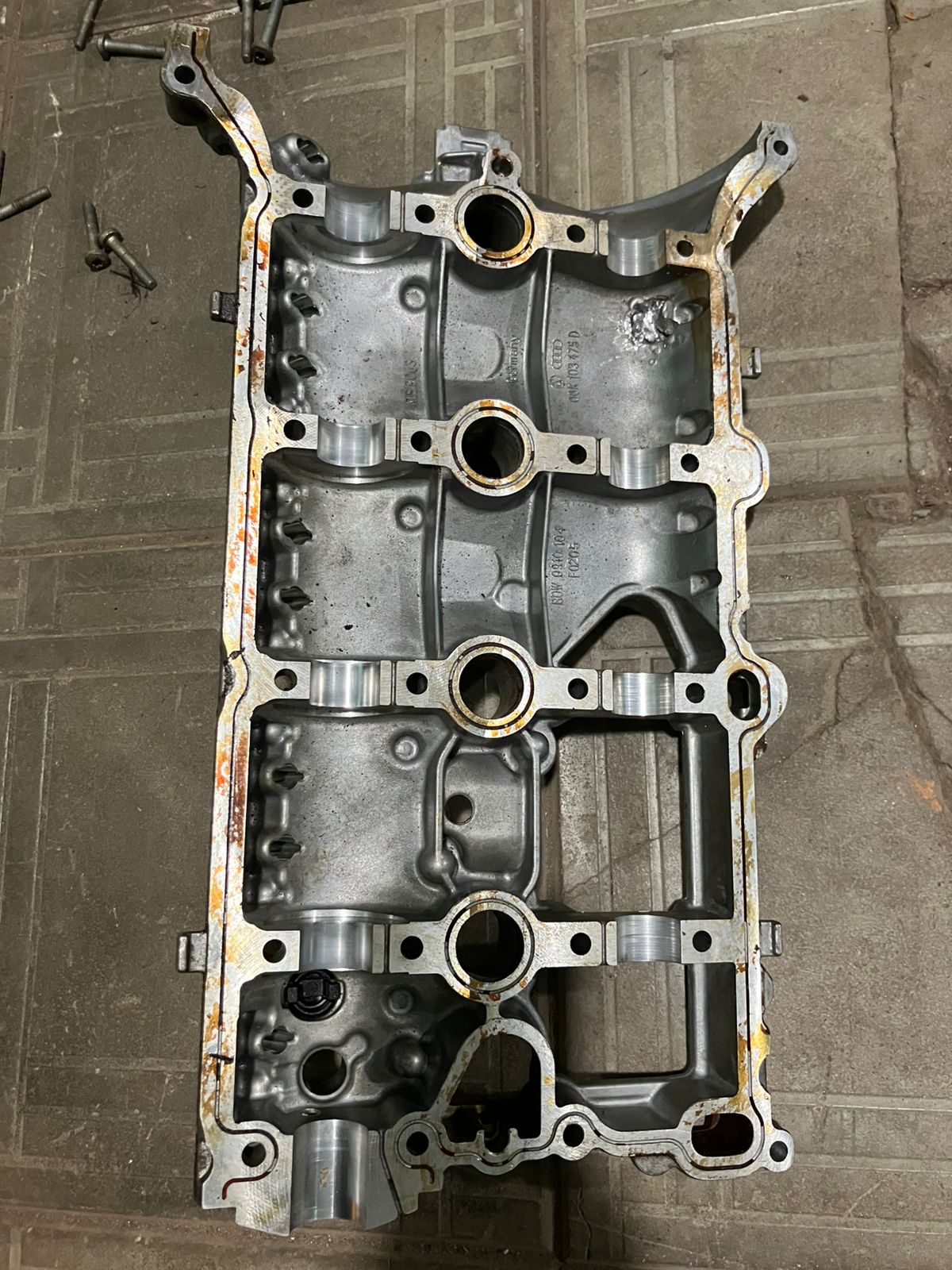 Golovka bloka dvigatelya skoda octavia a7 (7)