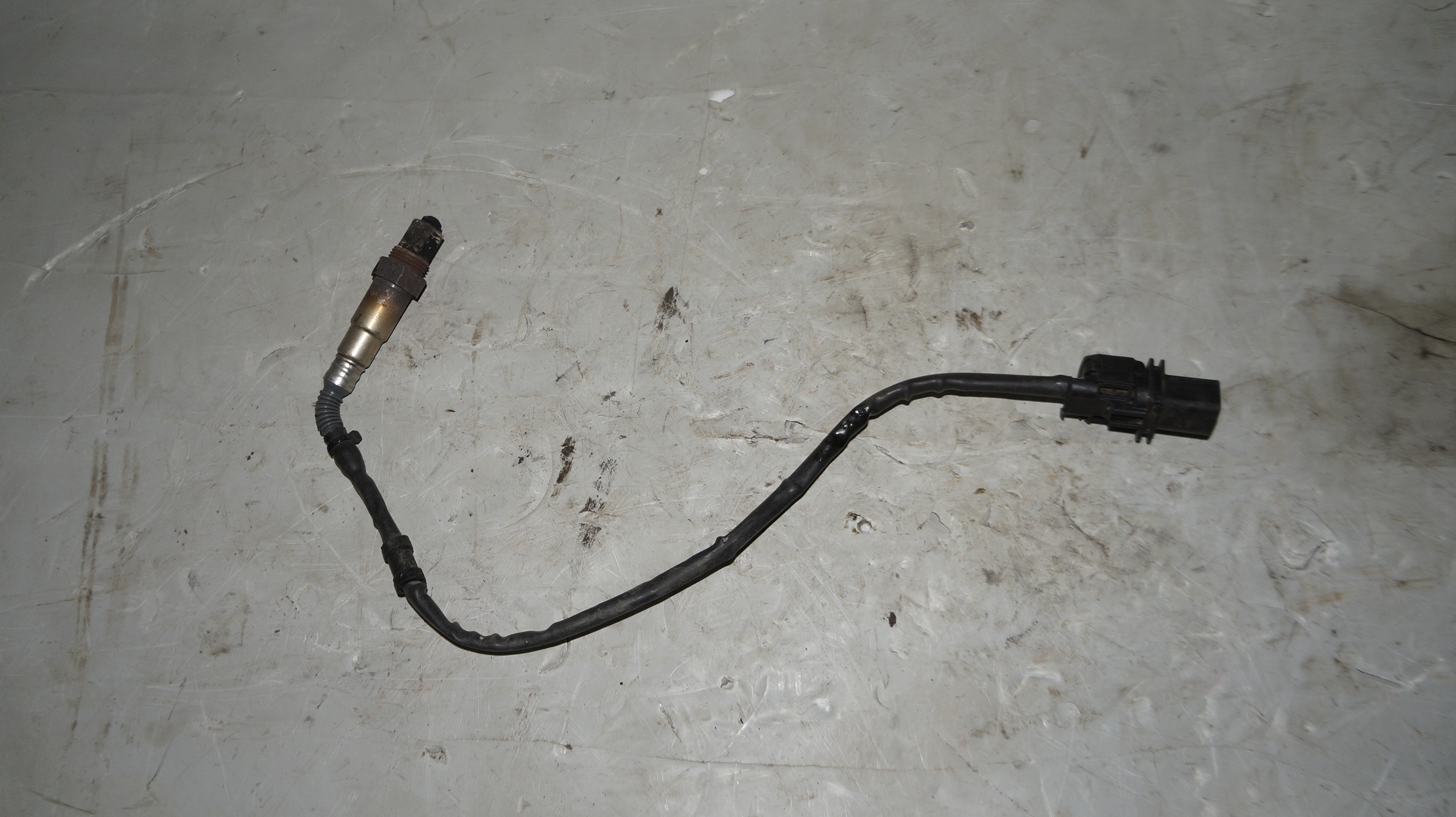 17318301 датчик кислородный lambdasonde vw jetta 6 (1)