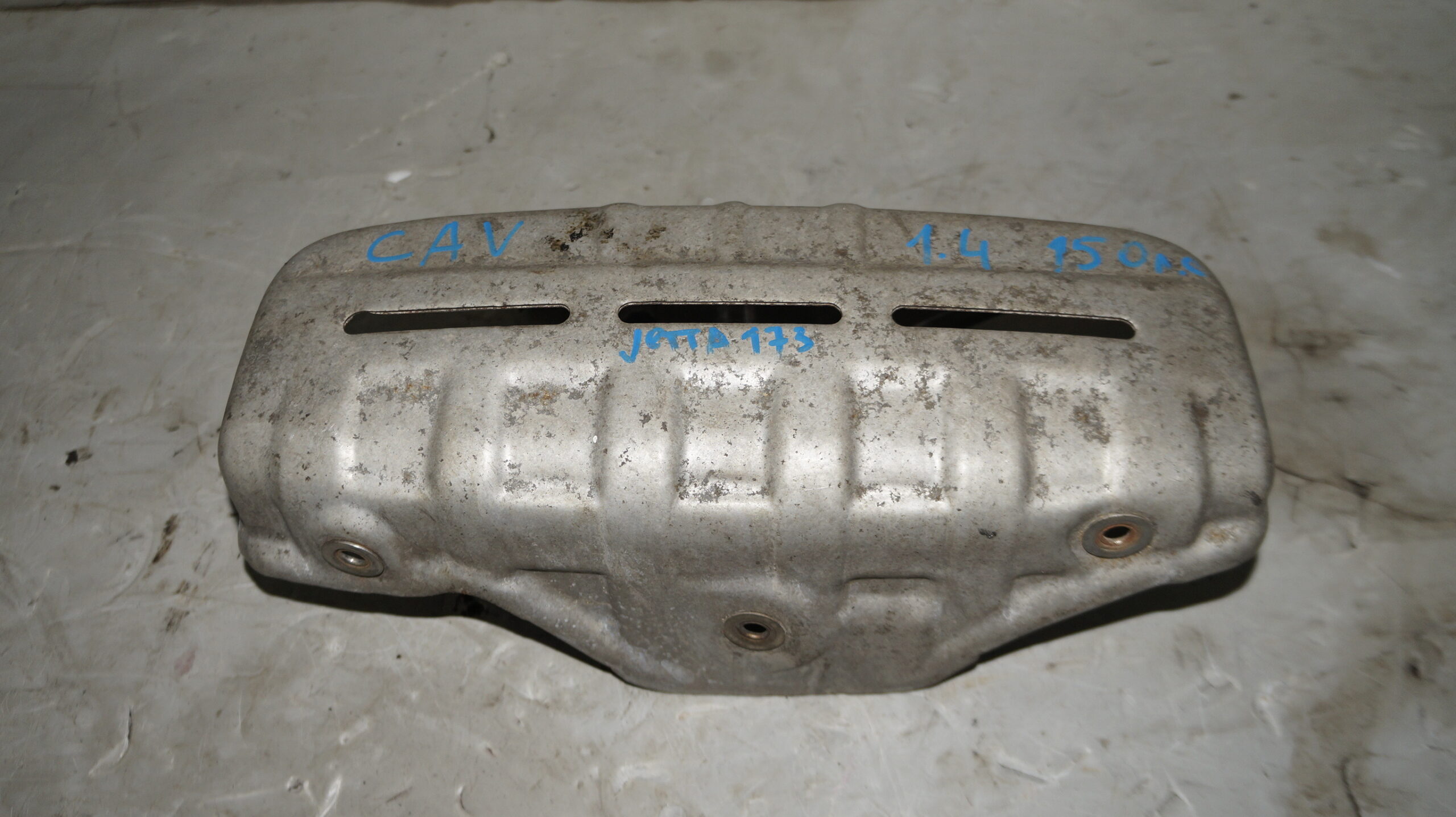 17318302 защита турбины vw jetta 6 (1)