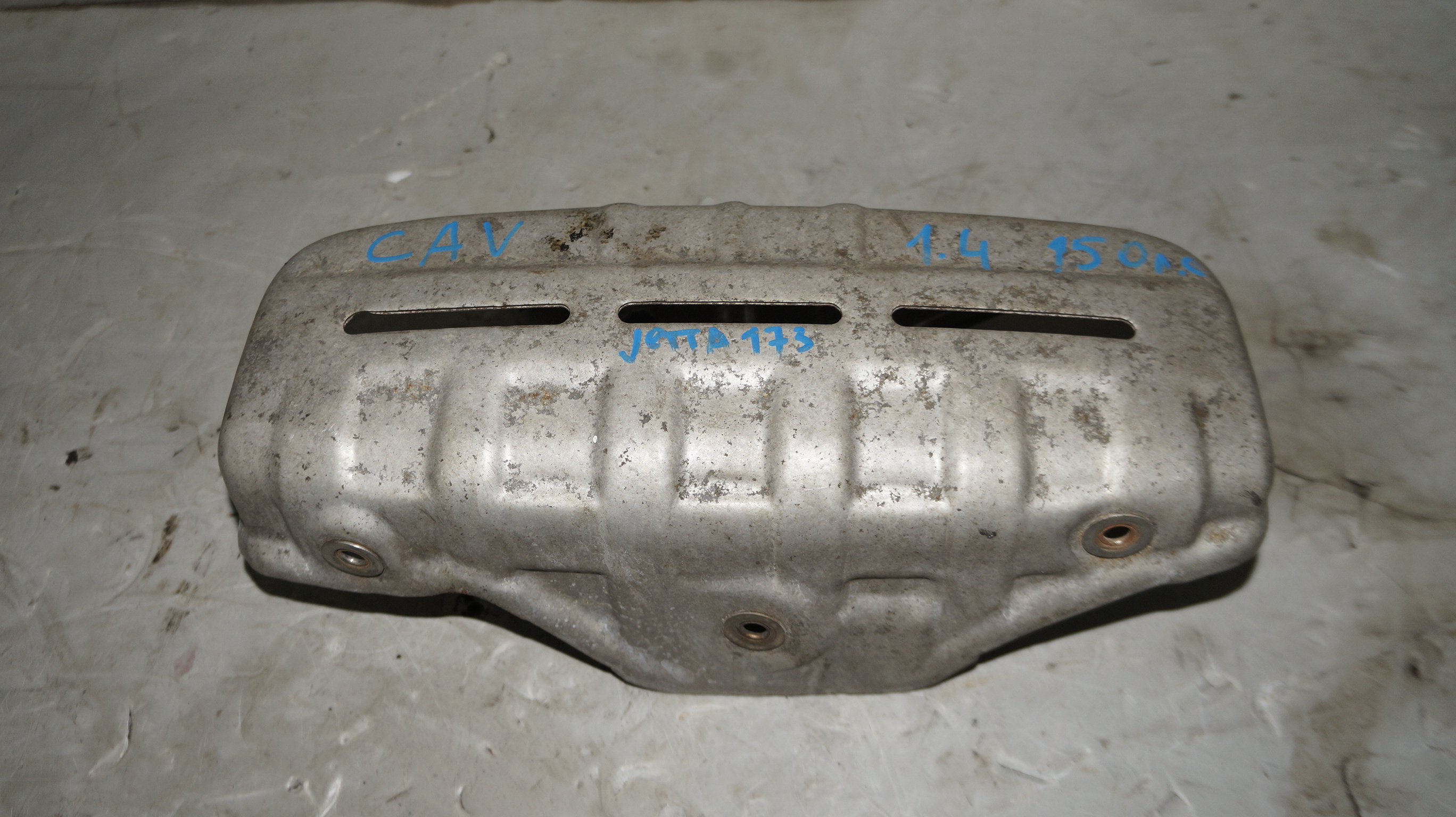 17318302 защита турбины vw jetta 6 (1)