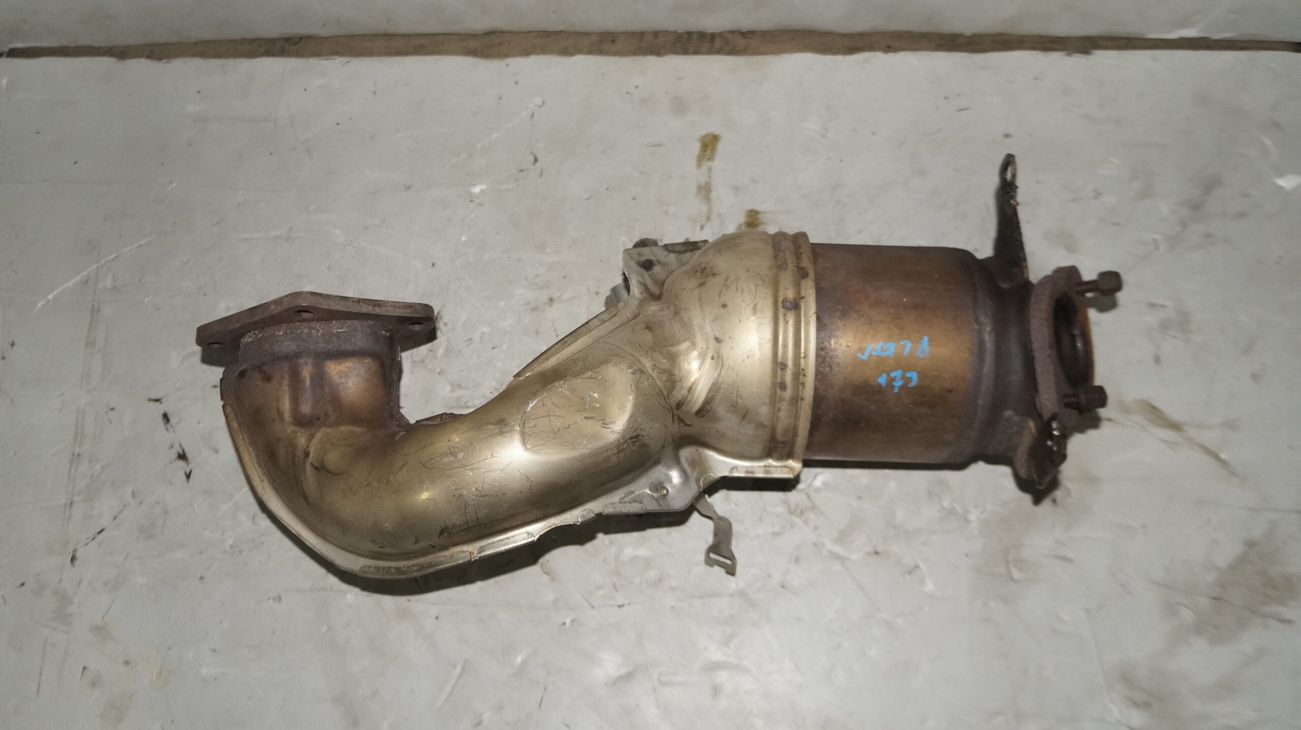 17318303 катализатор vw jetta 6 (1)