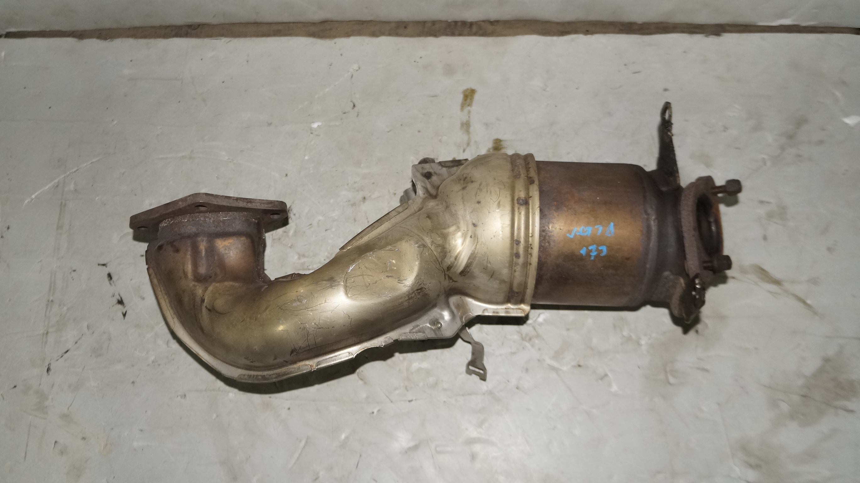 17318303 катализатор vw jetta 6 (1)