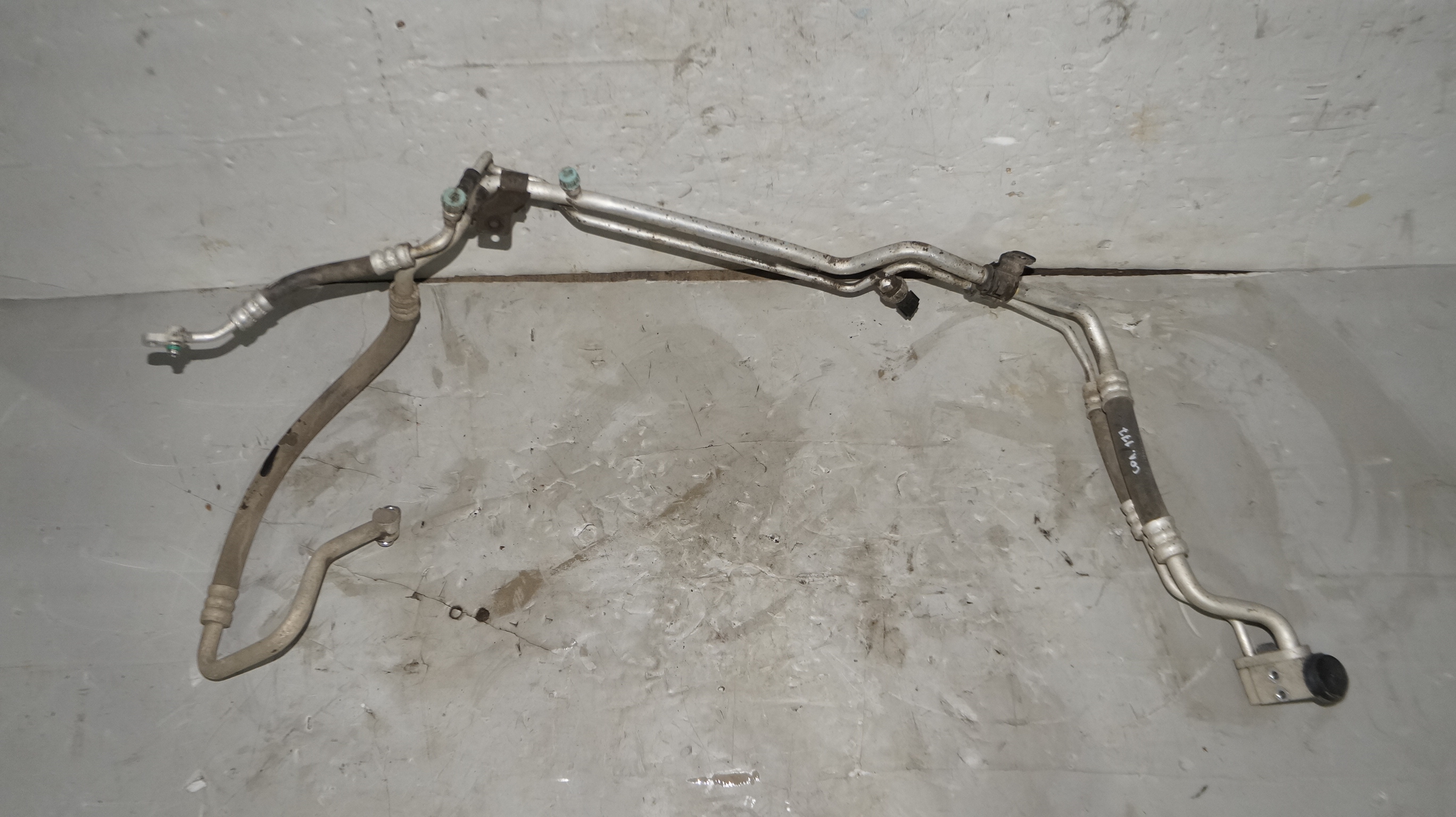 17704017 трубка кондиционера hyundai solaris (1)