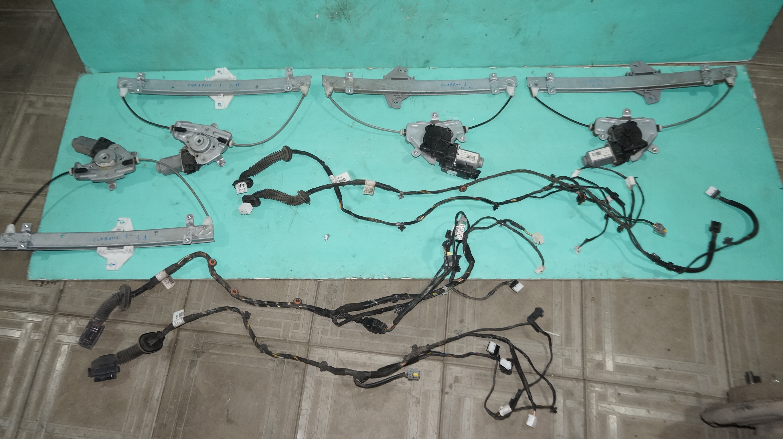 17704020 комплект электрических стеклоподъёмников hyundai solaris (1)