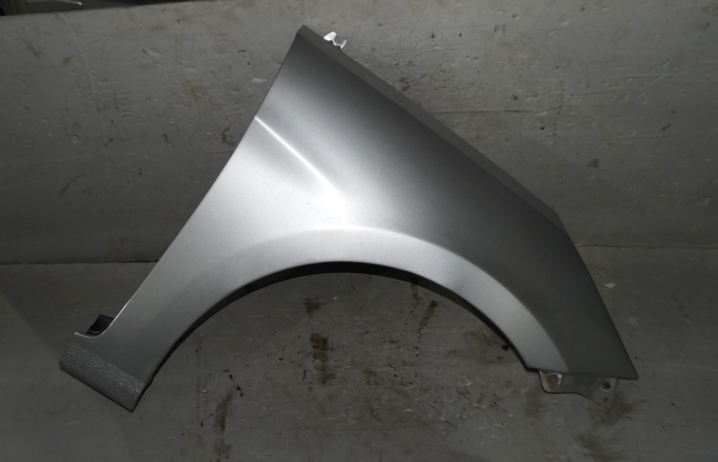 17704031 крыло переднее правое hyundai solaris (1)