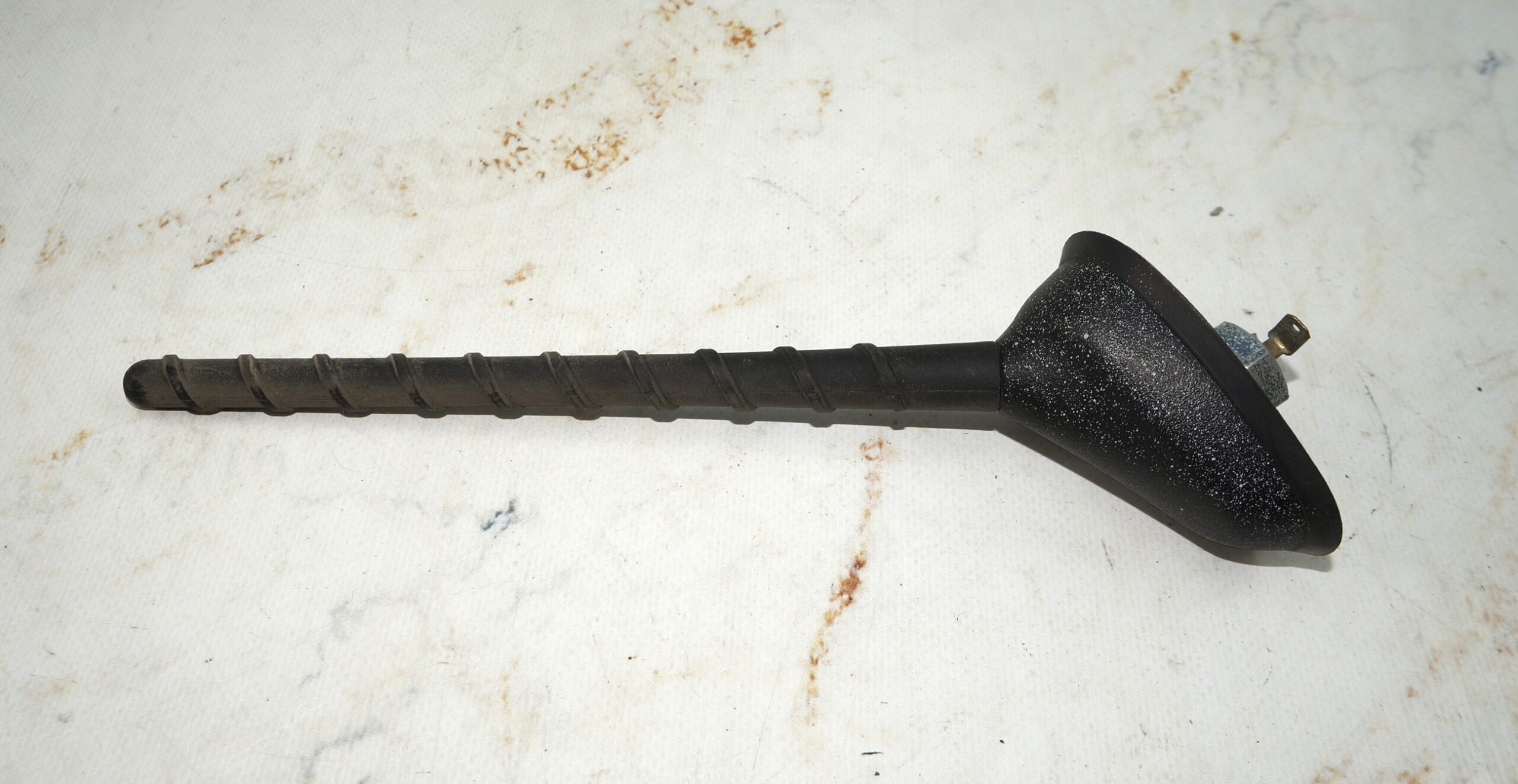 17704032 антенна hyundai solaris (1)