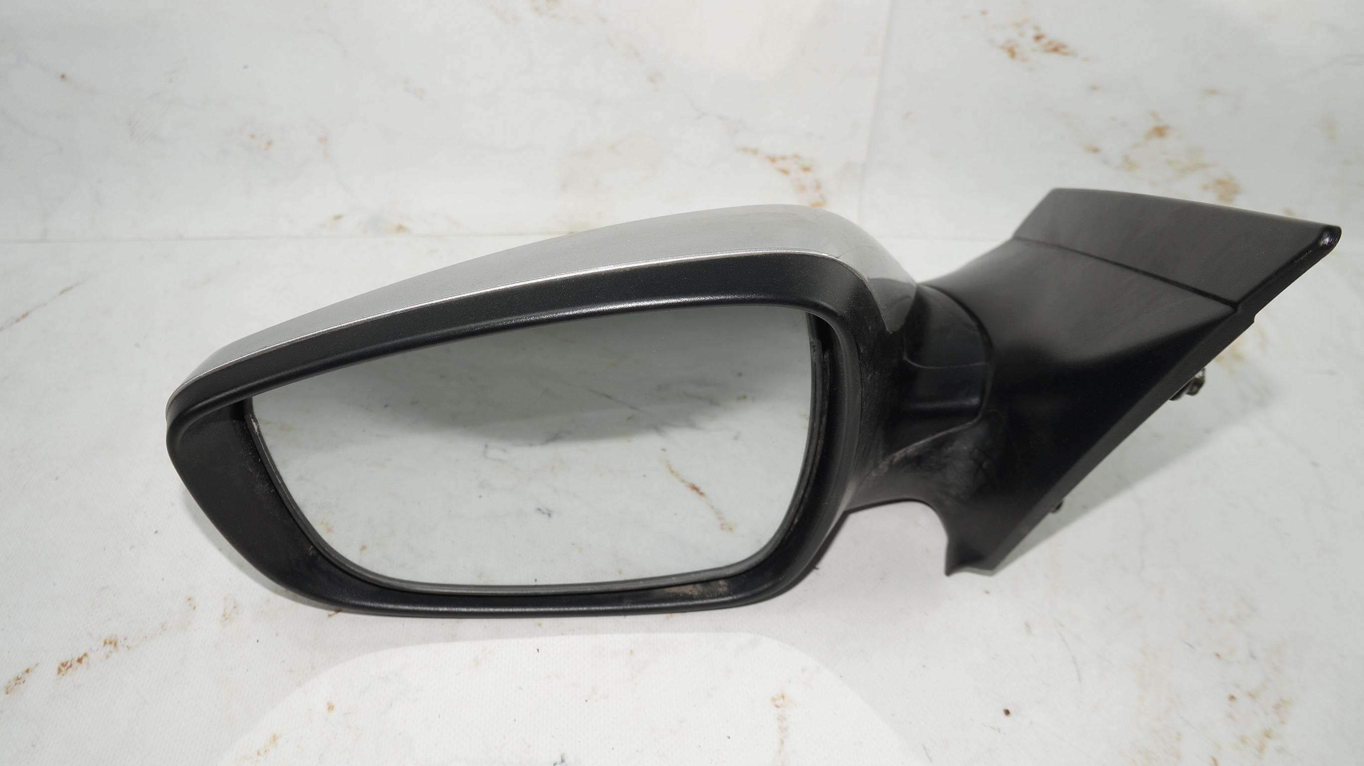 17704047 зеркало левое электрическое hyundai solaris (1)