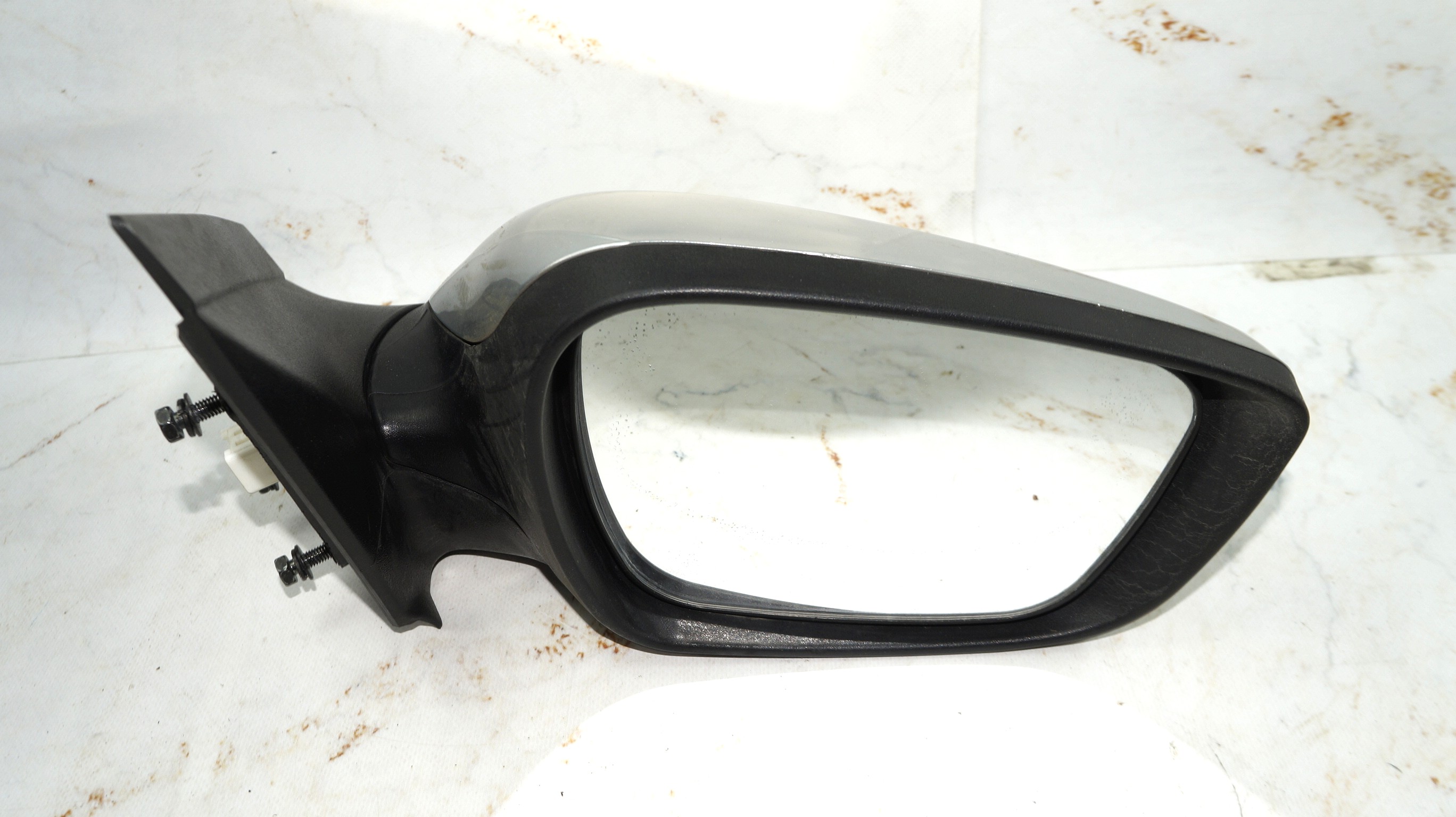 17704048 зеркало правое электрическое hyundai solaris (1)