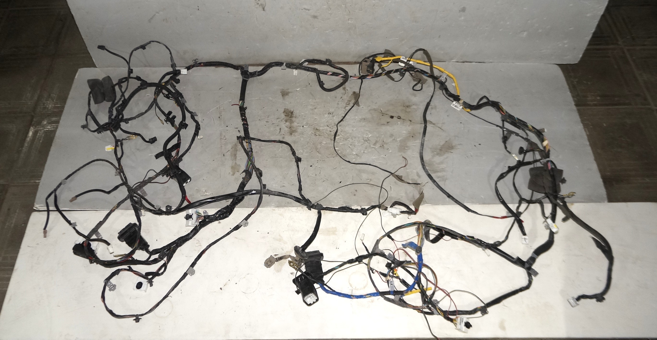 17704109 проводка коса салонная hyundai solaris (1)