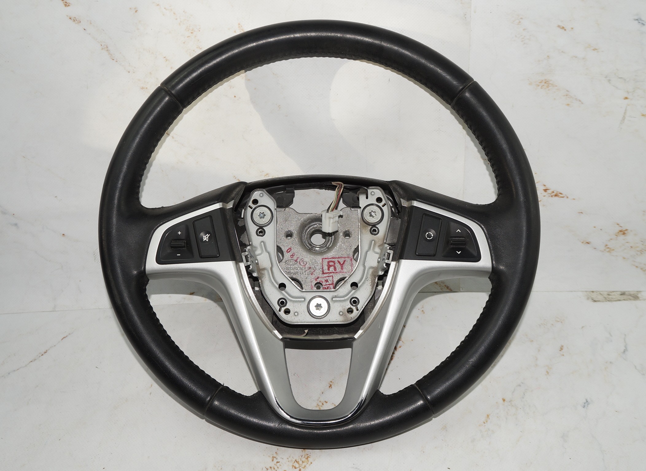 17704116 руль (рулевое колесо) hyundai solaris (1)