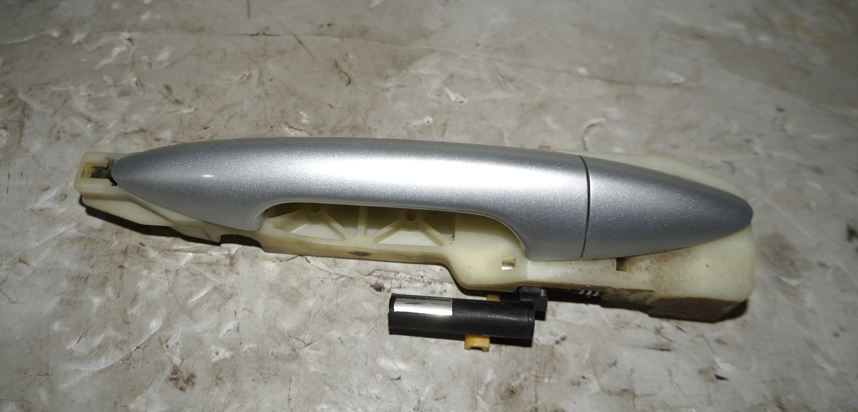 17704118 ручка двери зад прав наруж hyundai solaris (1)