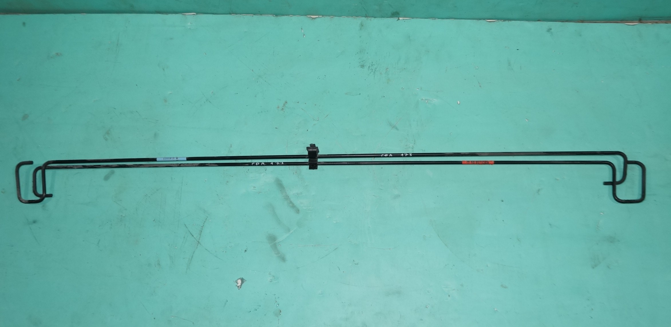 17704132 торсион багажника hyundai solaris (1)