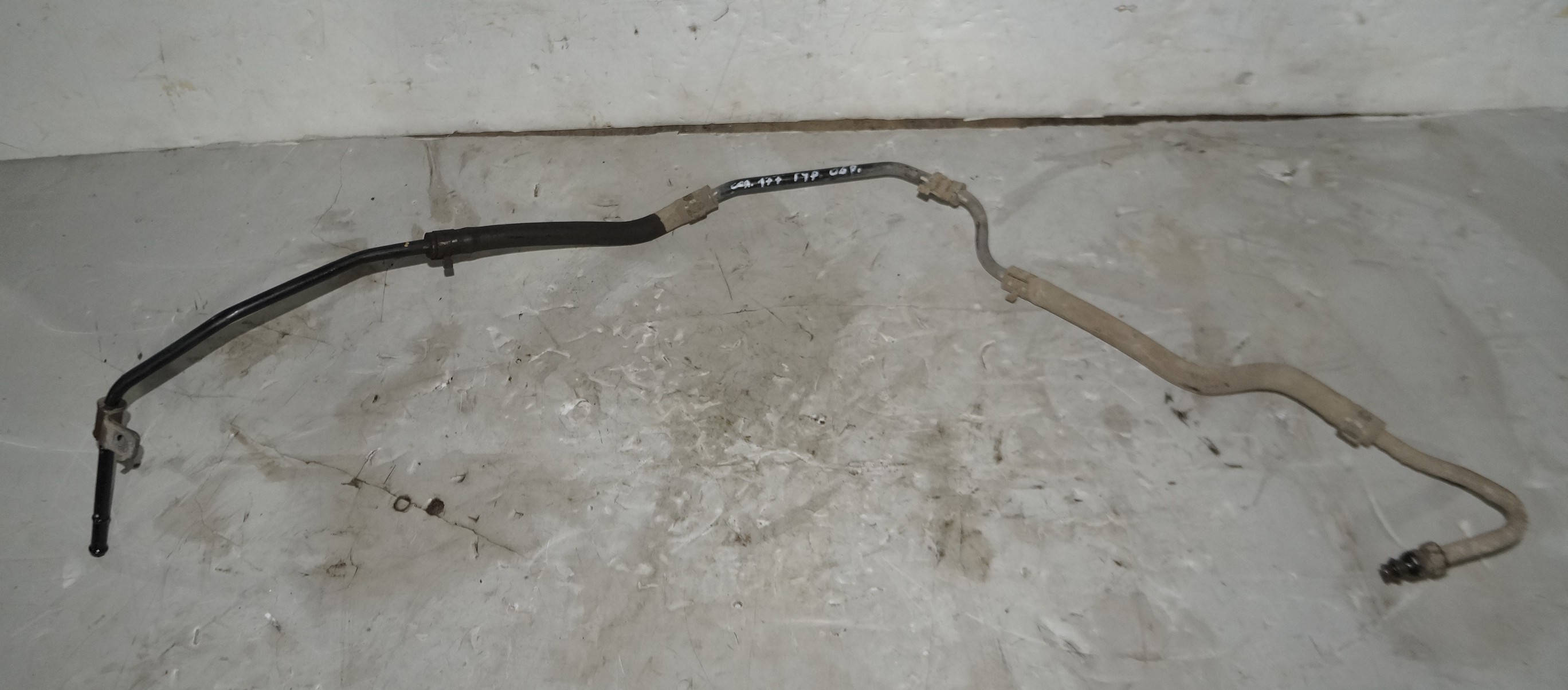 17704137 трубка гур обратка hyundai solaris (1)