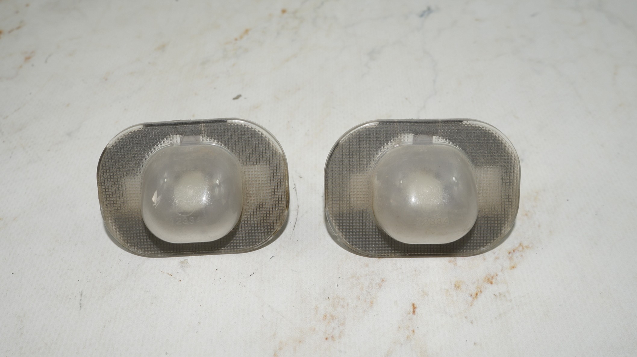 17704148 фонарь подсветки номера hyundai solaris (1)