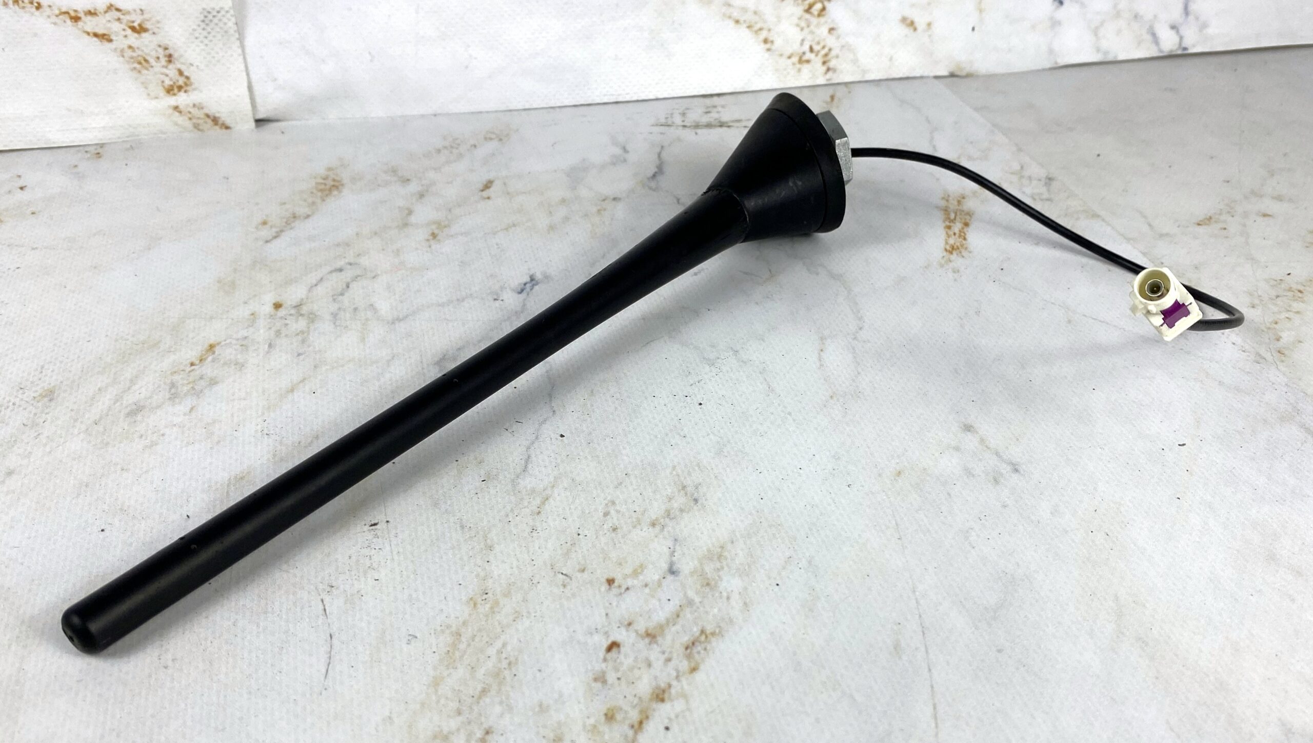 17815006 антенна vw polo 2016 (1)