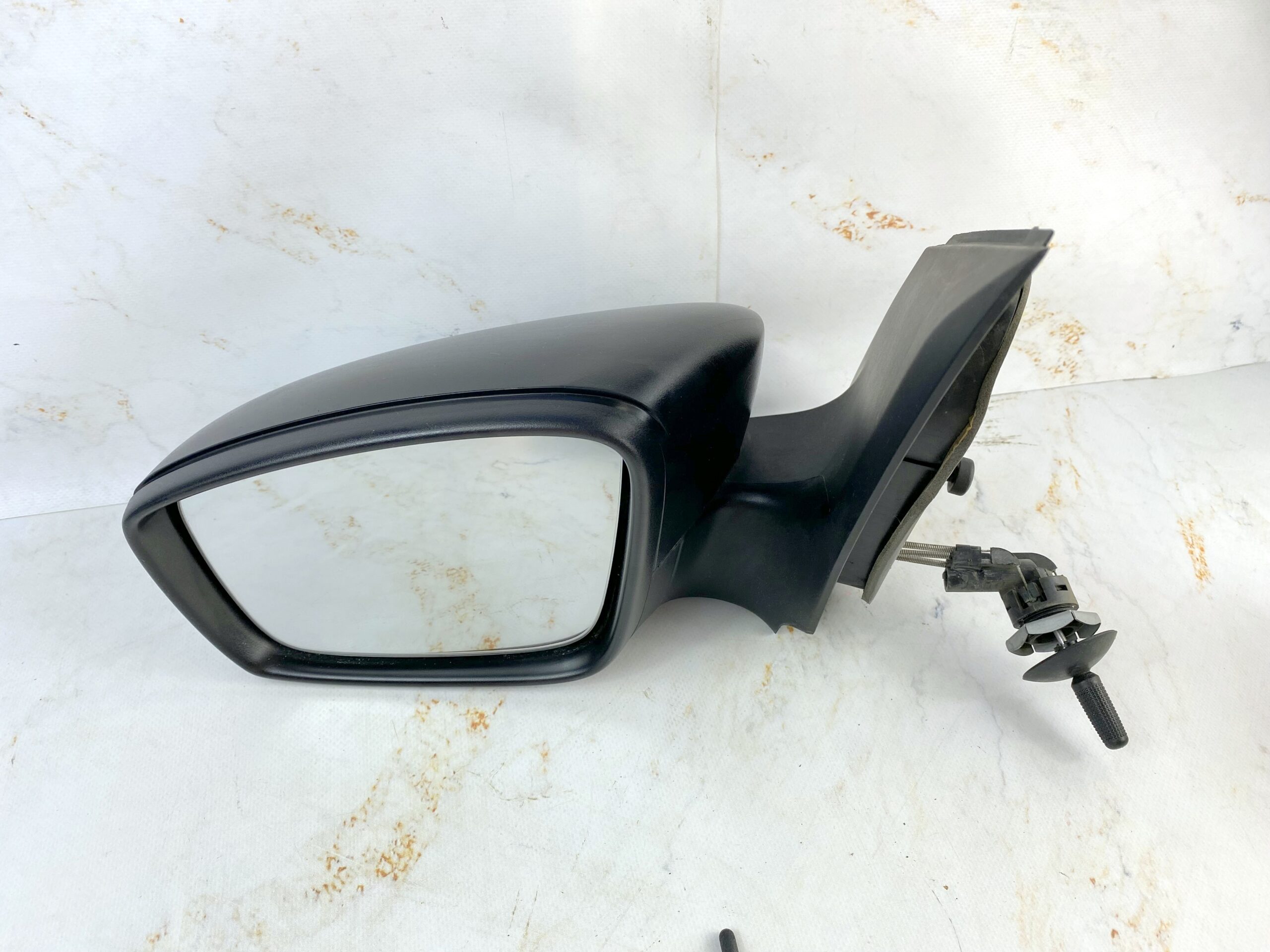 17815035 зеркало левое механическое оригинал vw polo 2016 (1)