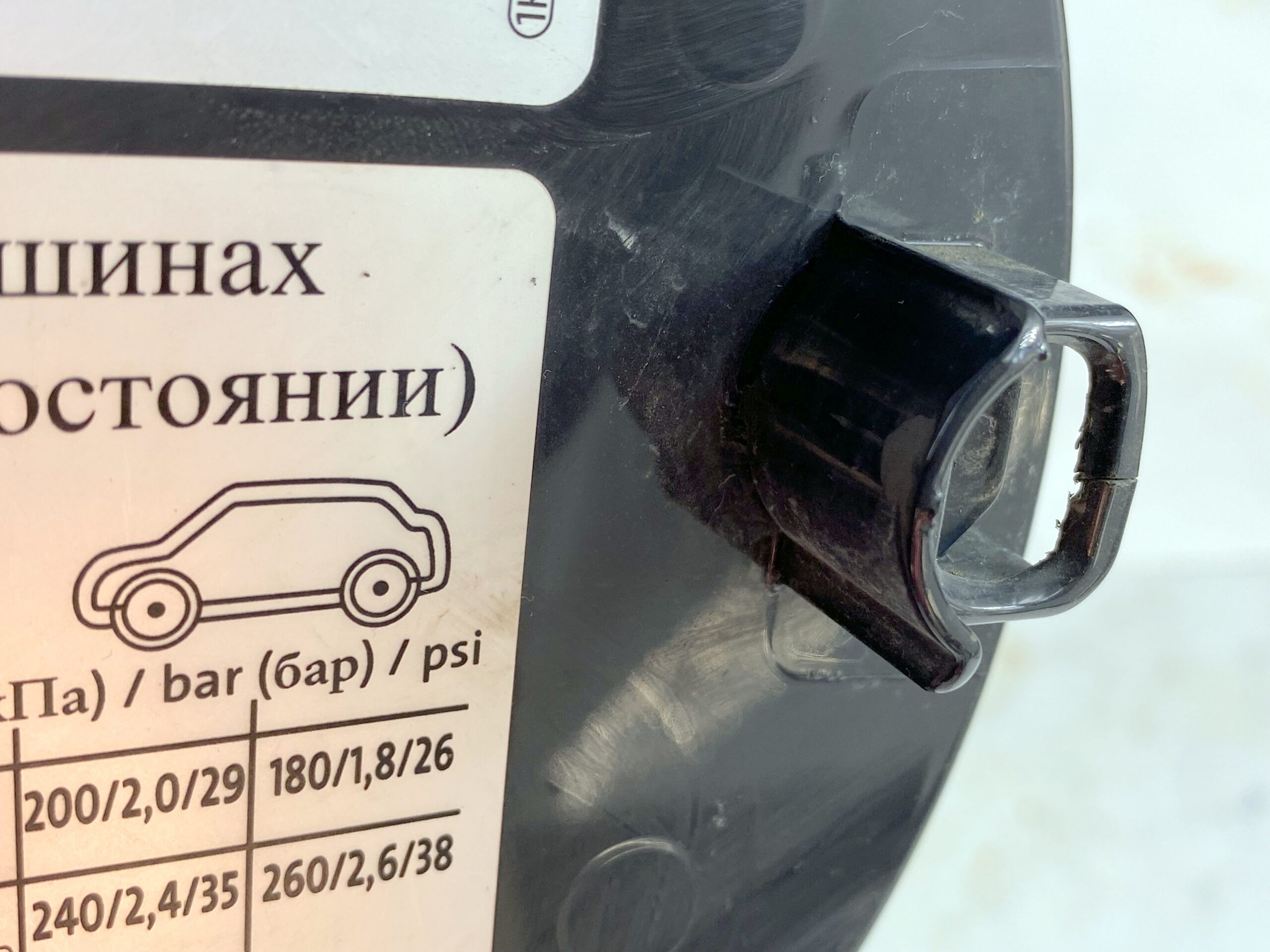 17815058 лючок бензобака vw polo 2016 (12)