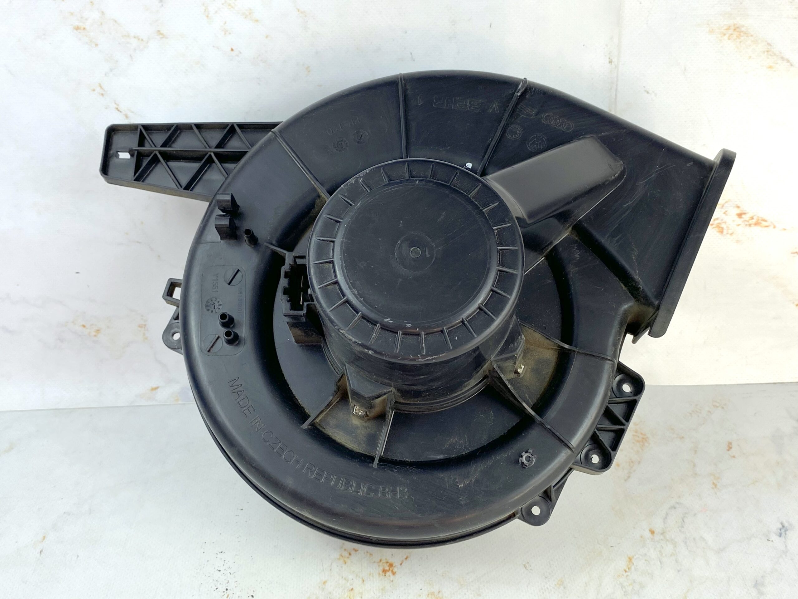 17815062 мотор печки (отопителя) vw polo 2016 (1)