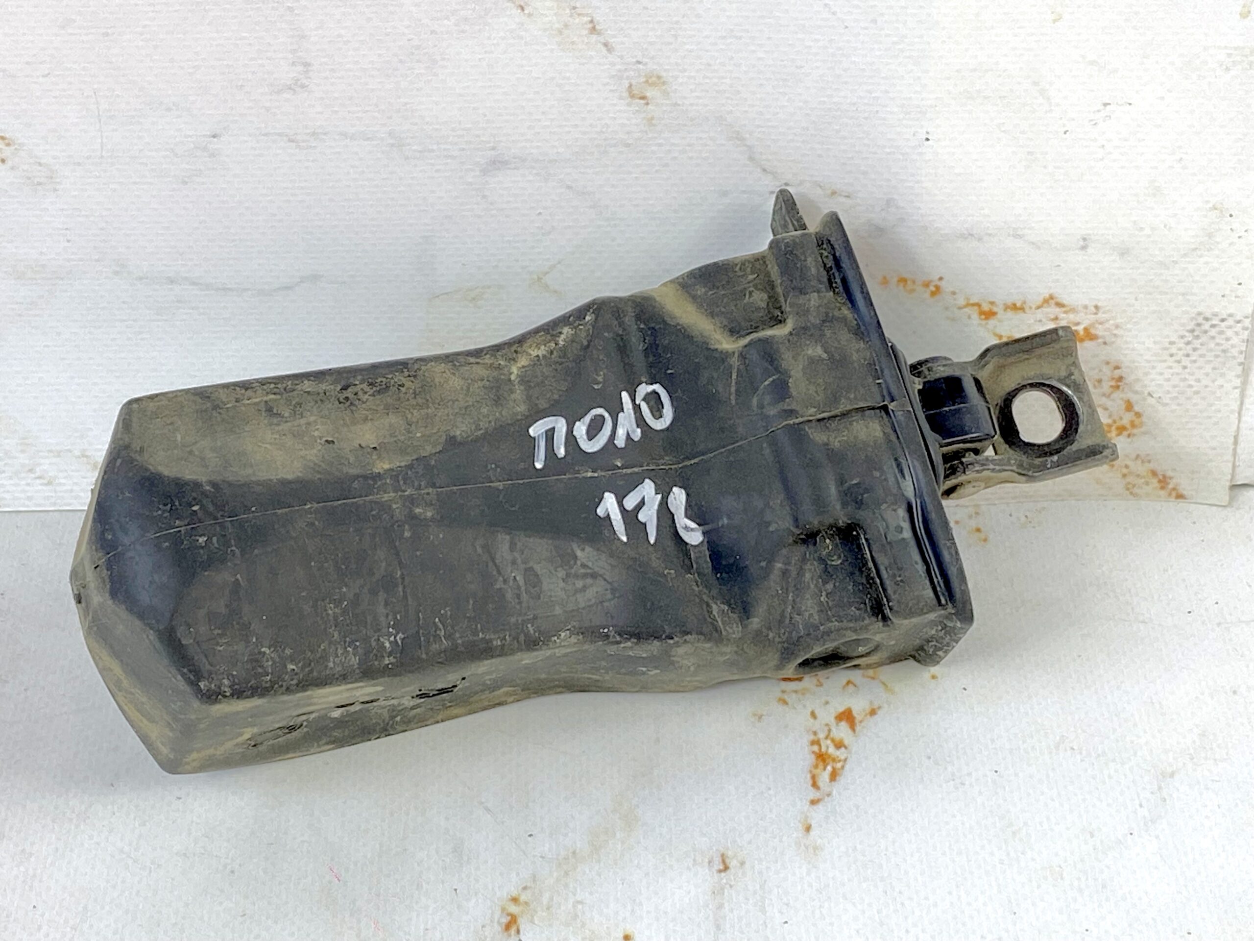 17815086 ограничитель двери л=п vw polo 2016 (1)