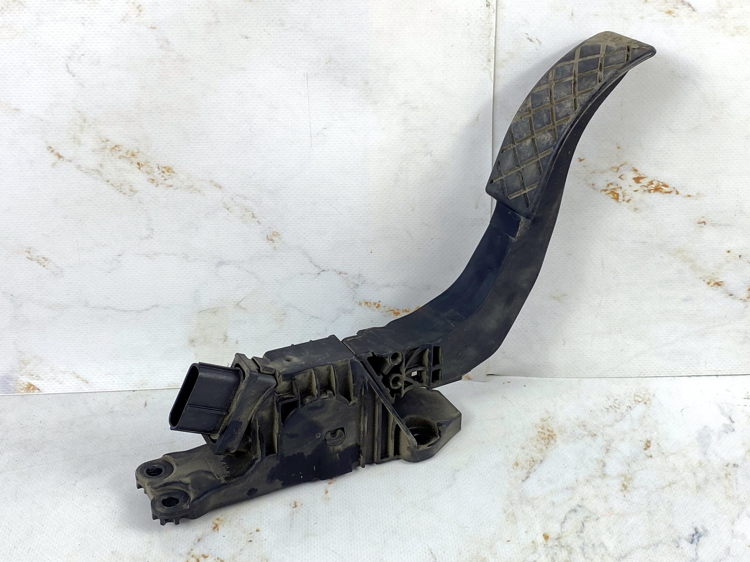 17815089 педаль газа vw polo 2016 (1)