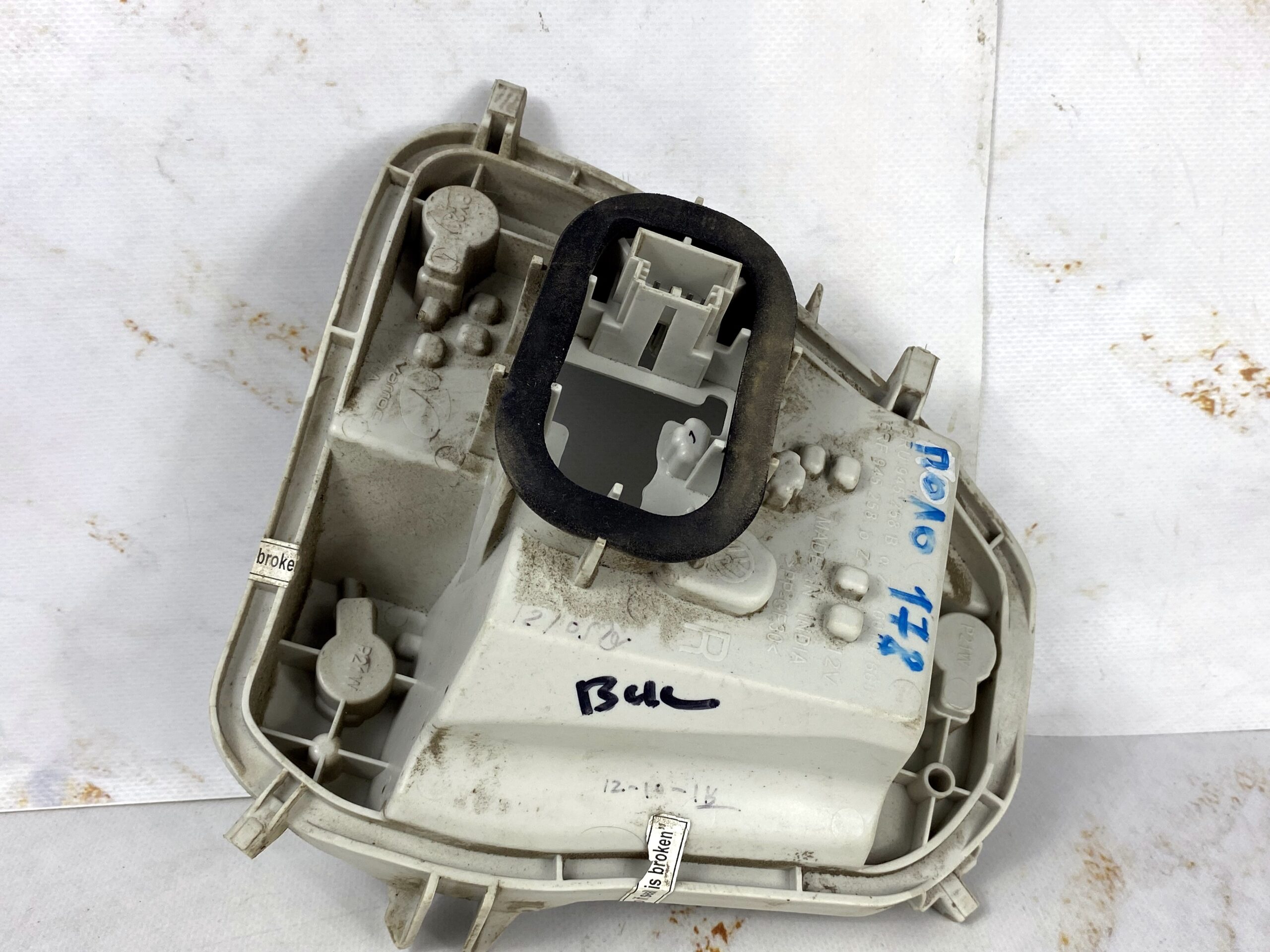 17815094 плата заднего левого фонаря vw polo 2016 (1)