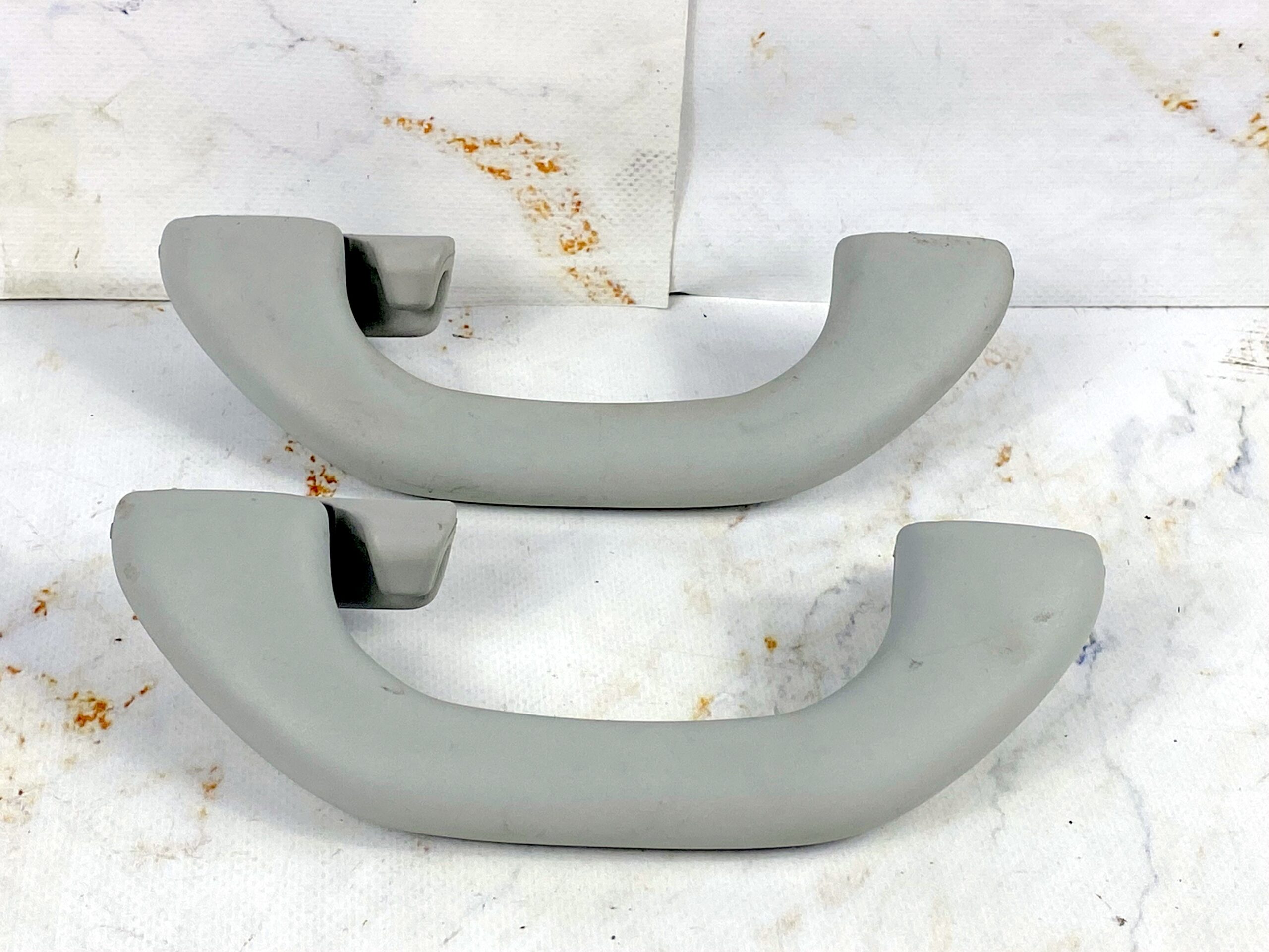 17815131 ручка потолочная задняя левая, правая vw polo 2016 (1)