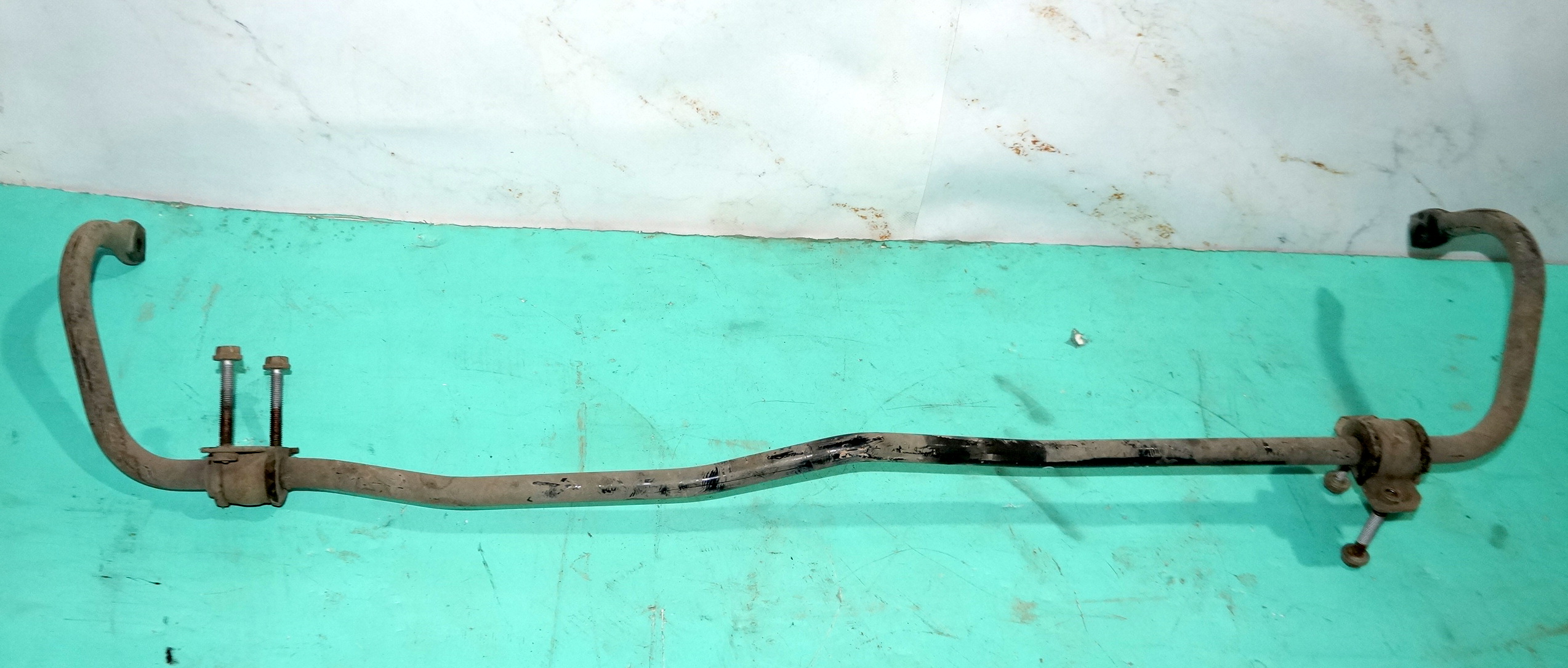 17815140 стабилизатор передней подвески vw polo 2016 (1)