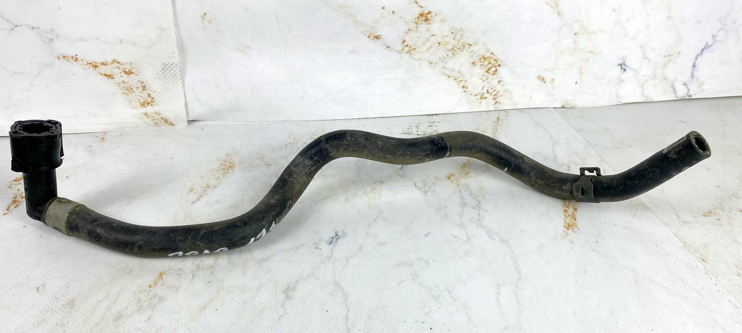 17815174 шланг топливный подача vw polo 2016 (1)