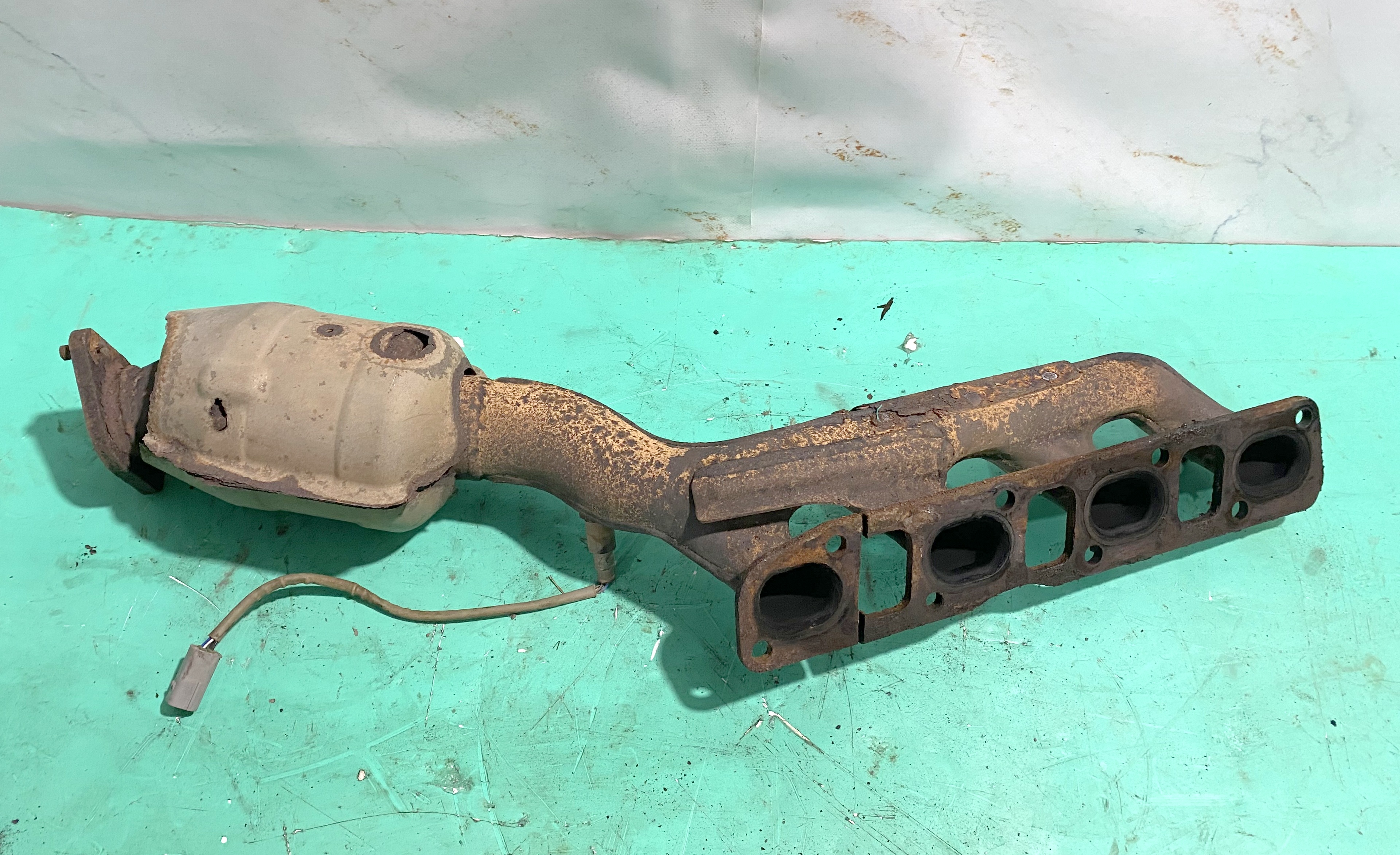 Коллектор выпускной без катализатора как на фото Infiniti QX56 JA60