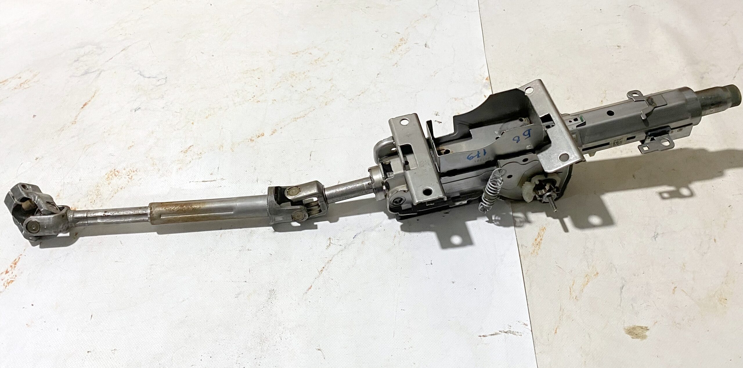 17901088 колонка рулевая vw passat b8 2016 (1)