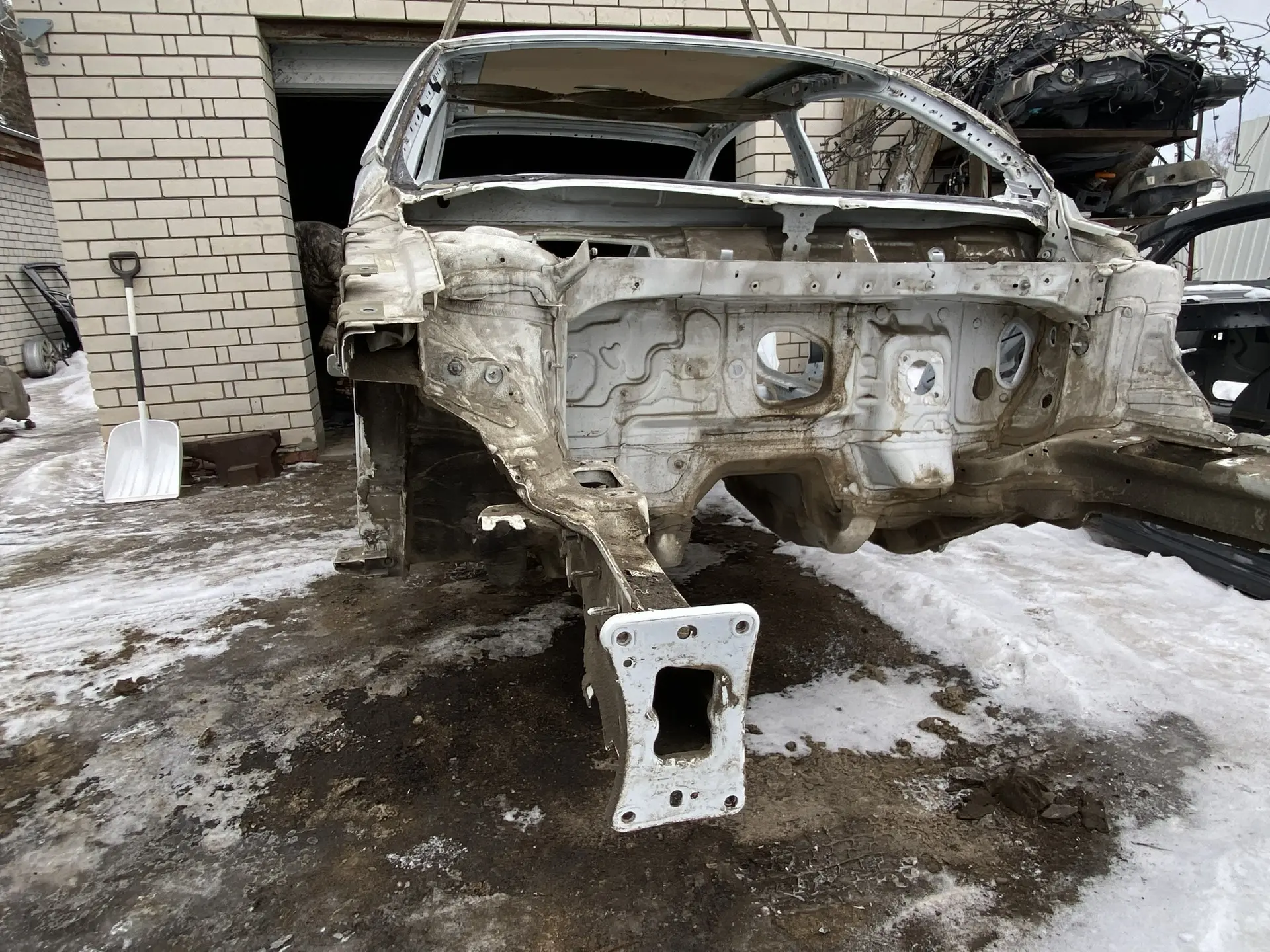 17901125 лонжерон передний правый со стаканом vw passat b8 2016 (4)