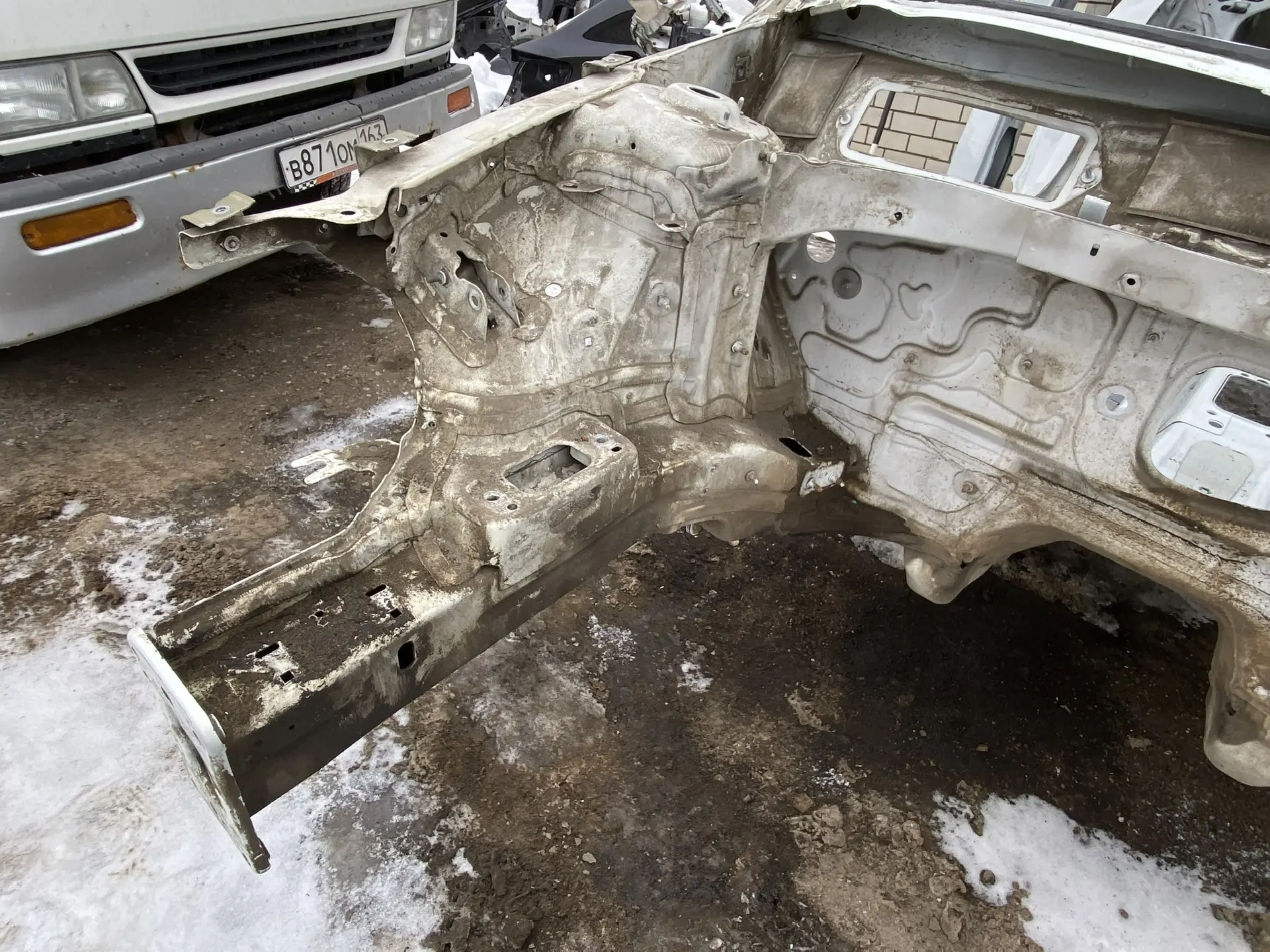 17901125 лонжерон передний правый со стаканом vw passat b8 2016 (5)