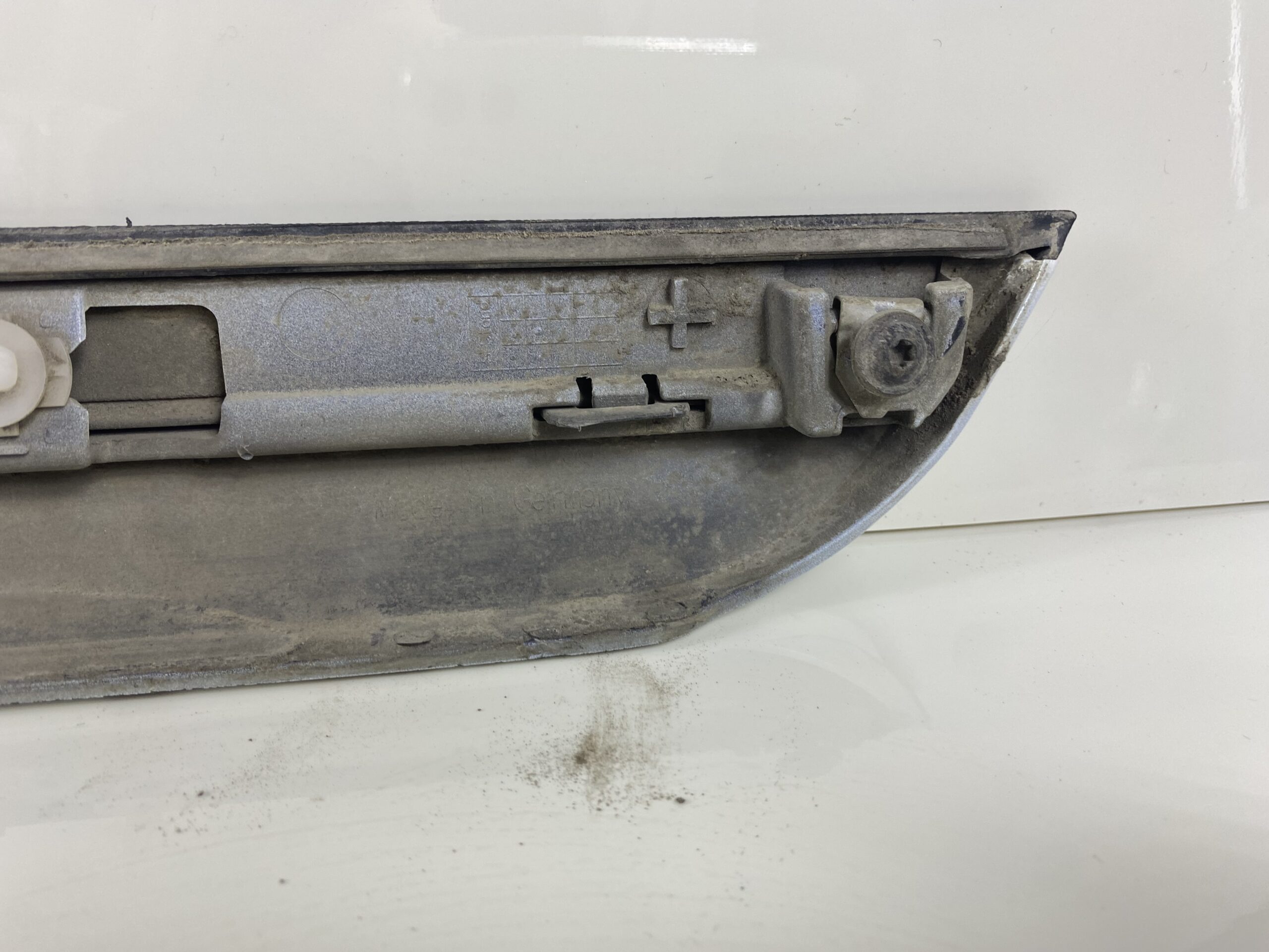 17901157 накладка наружная двери задней правой vw passat b8 2016 (13)