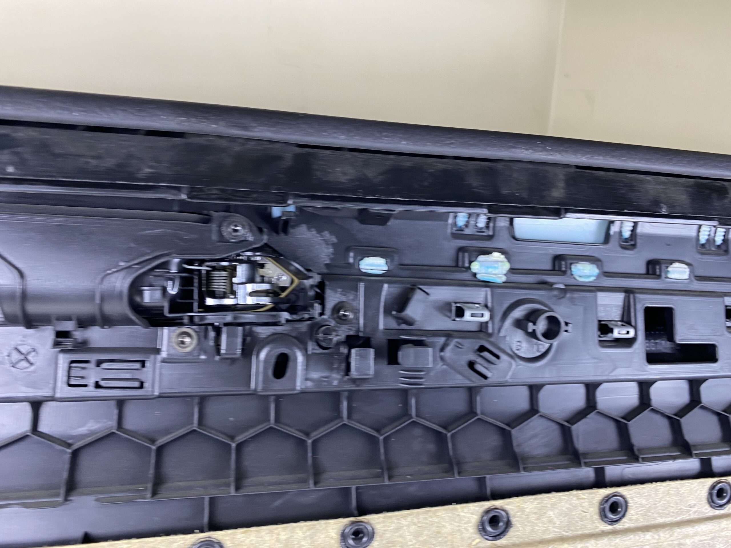 17901171 обшивка двери задняя левая vw passat b8 2016 (20)