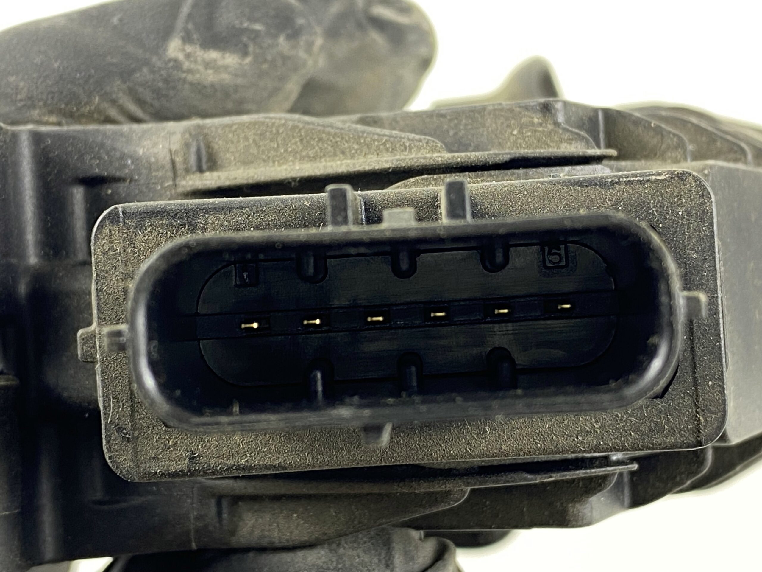 17901189 педаль газа vw passat b8 2016 (8)