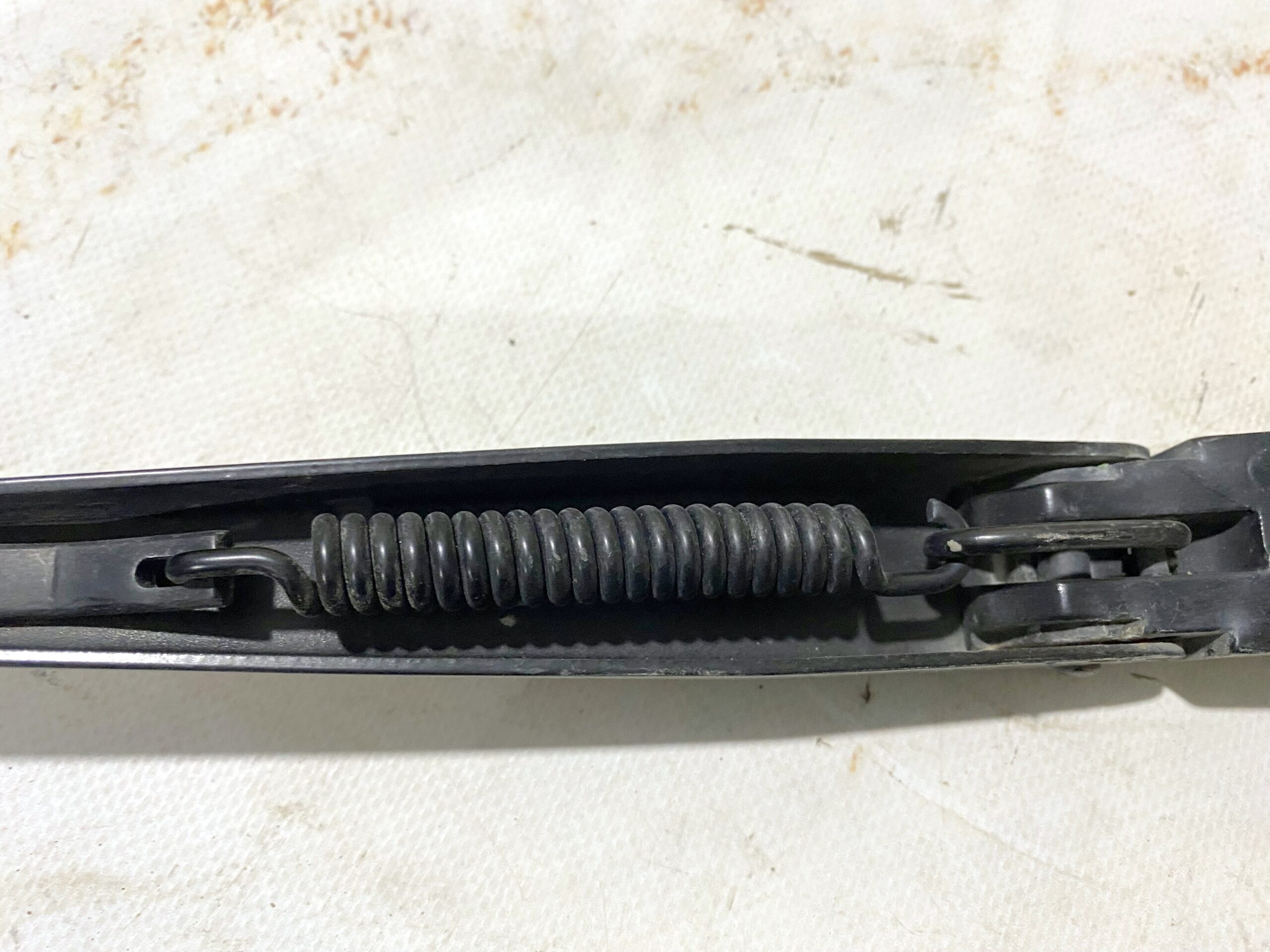 17901206 поводок стеклоочистителя правый vw passat b8 2016 (4)
