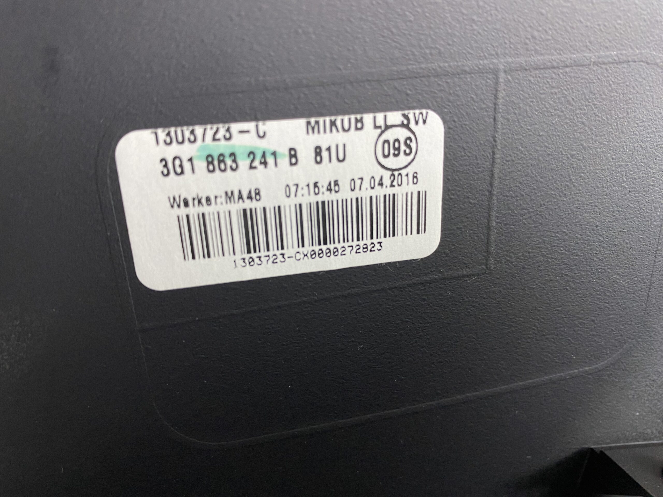 17901210 подлокотник vw passat b8 2016 (29)
