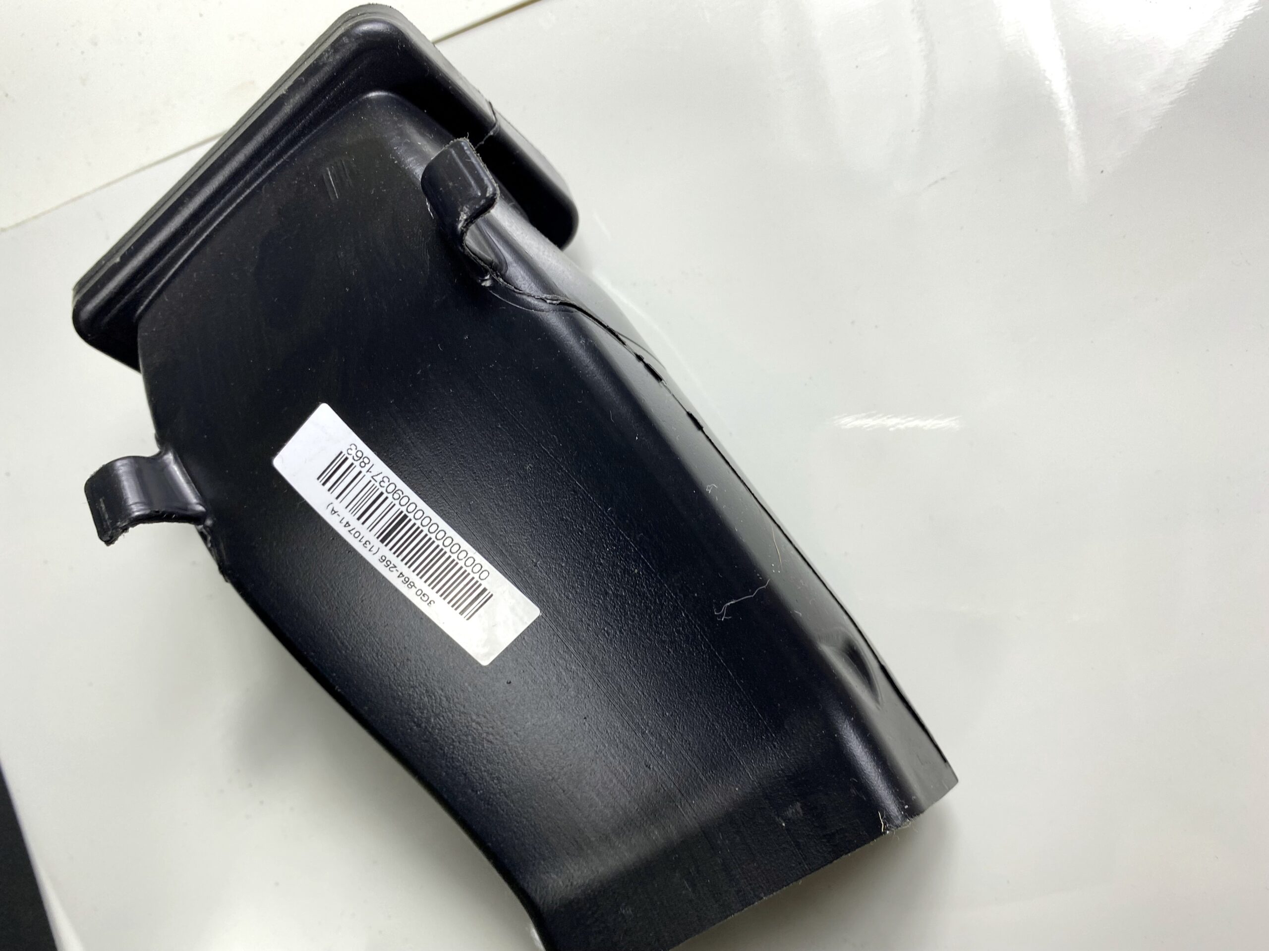 17901210 подлокотник vw passat b8 2016 (33)