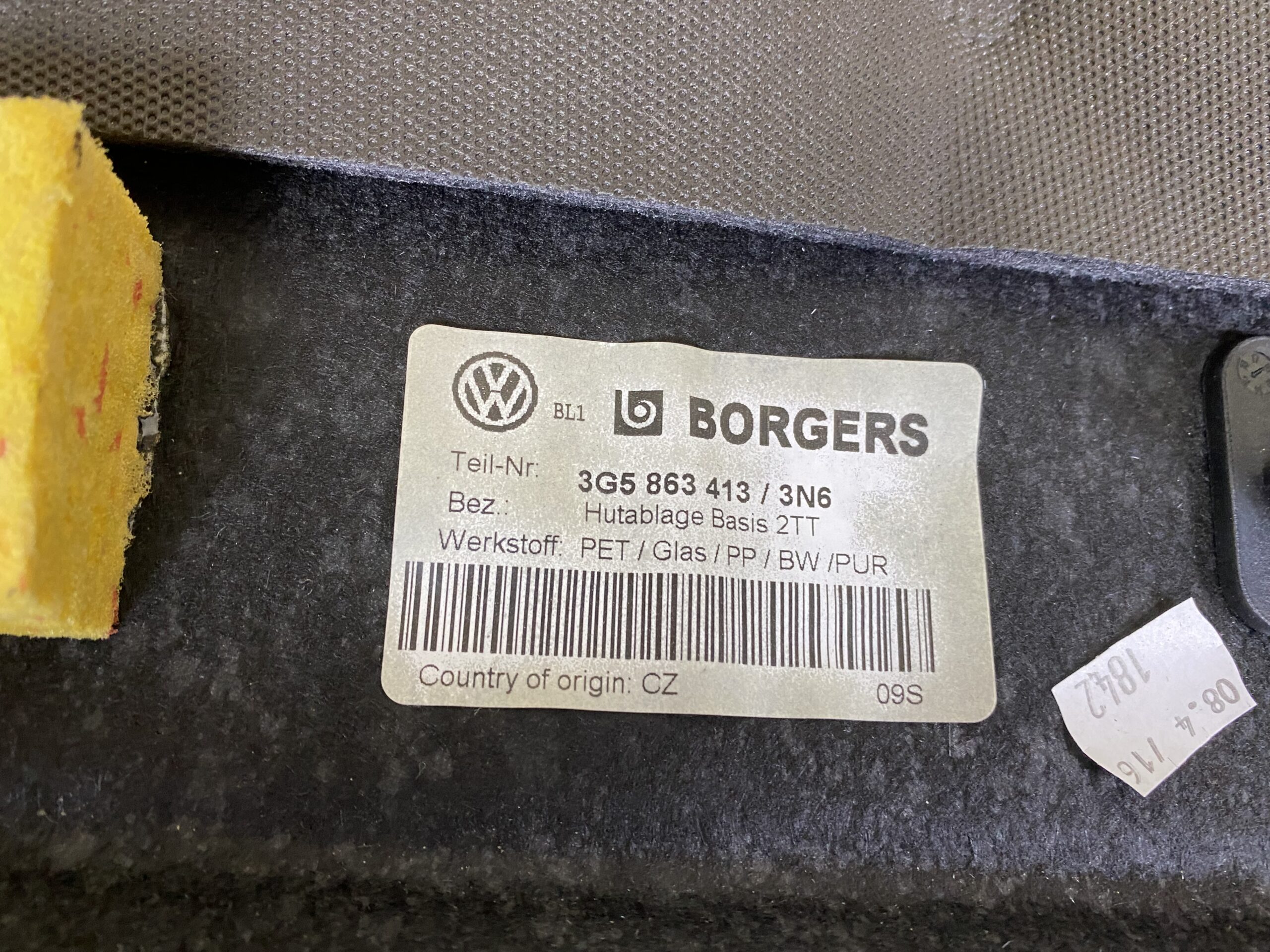 17901212 полка задняя vw passat b8 2016 (5)