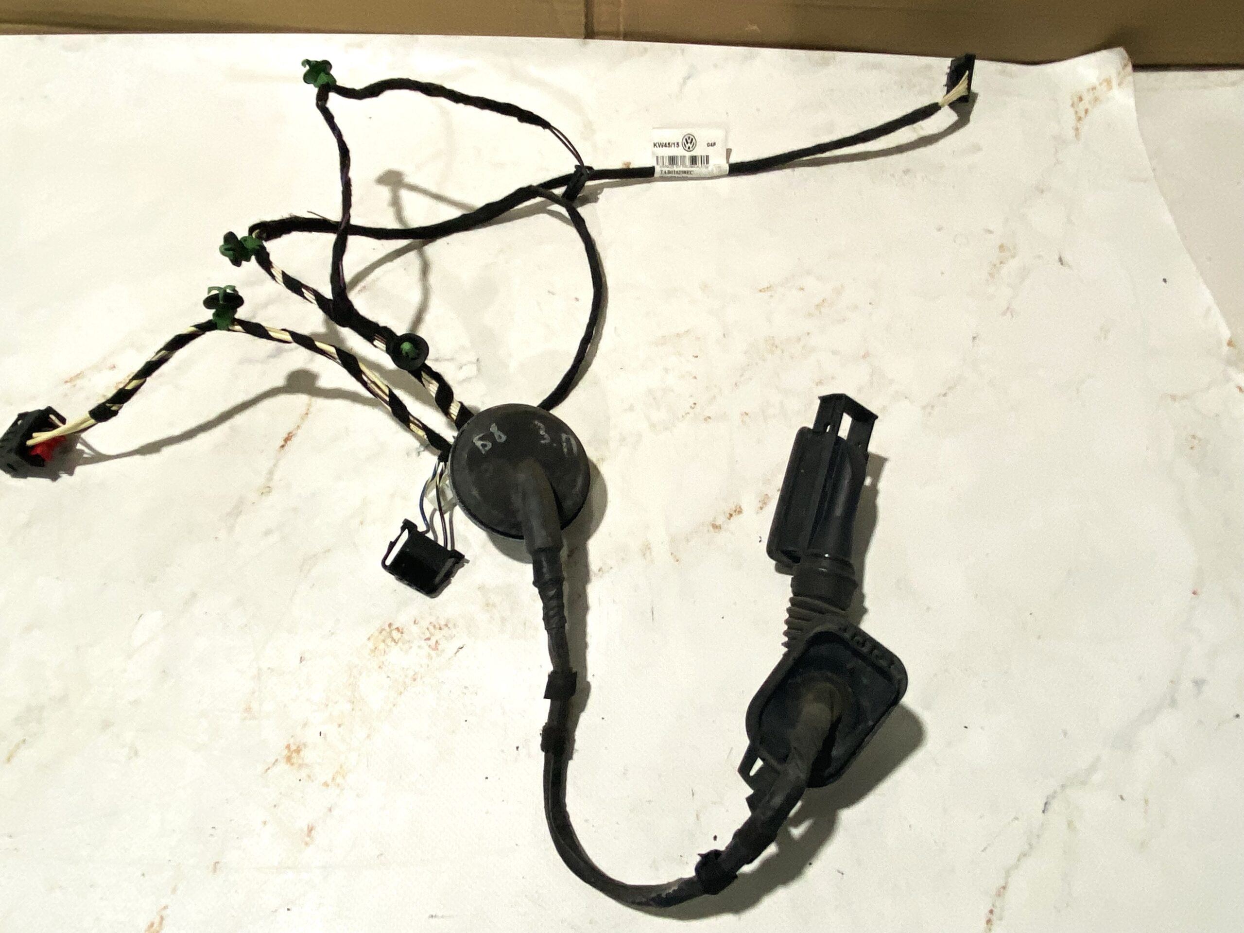 17901221 проводка коса двери задней правой vw passat b8 2016 (1)