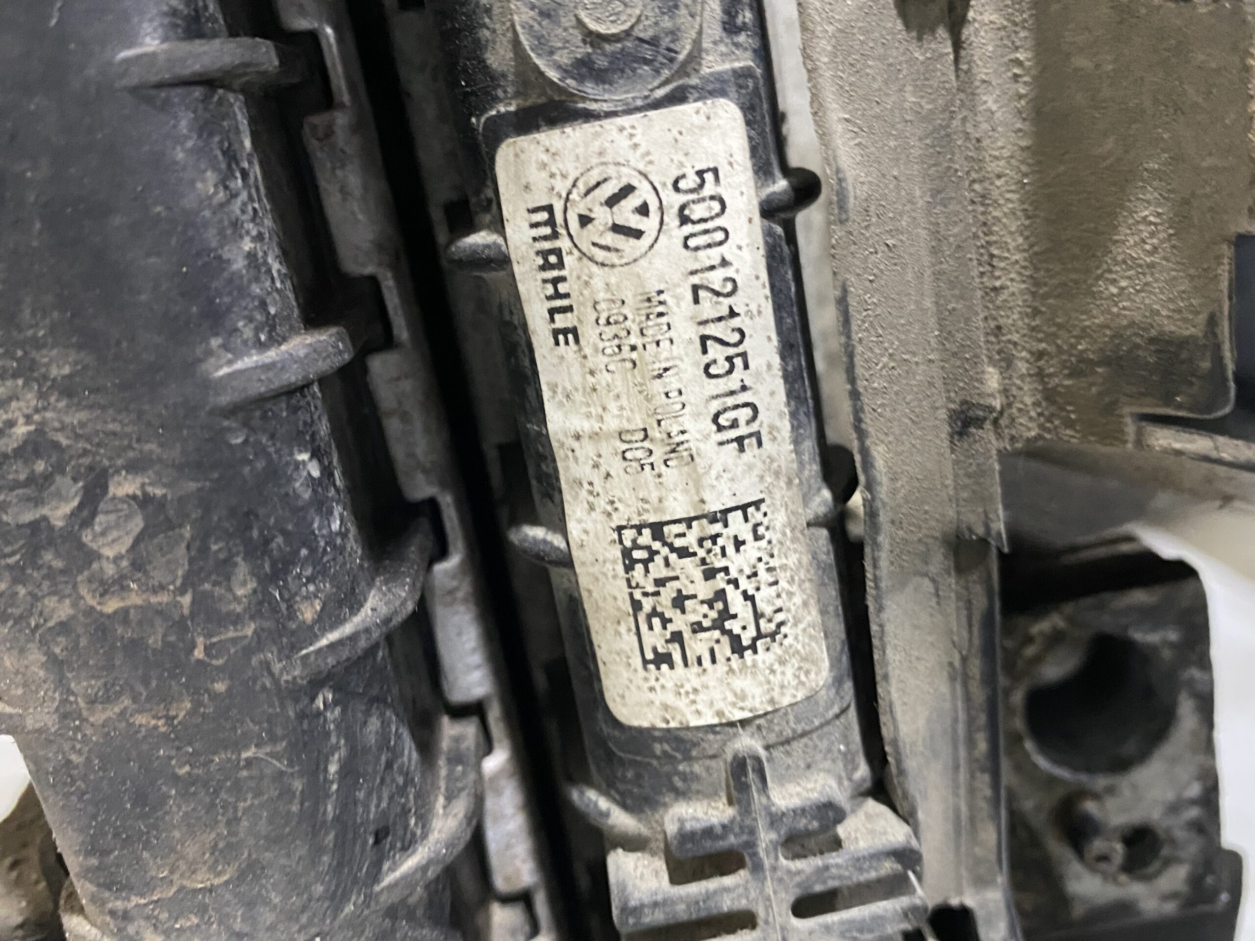 17901229 радиаторы охлаждения в сборе с вентилятором vw passat b8 2016 (21)