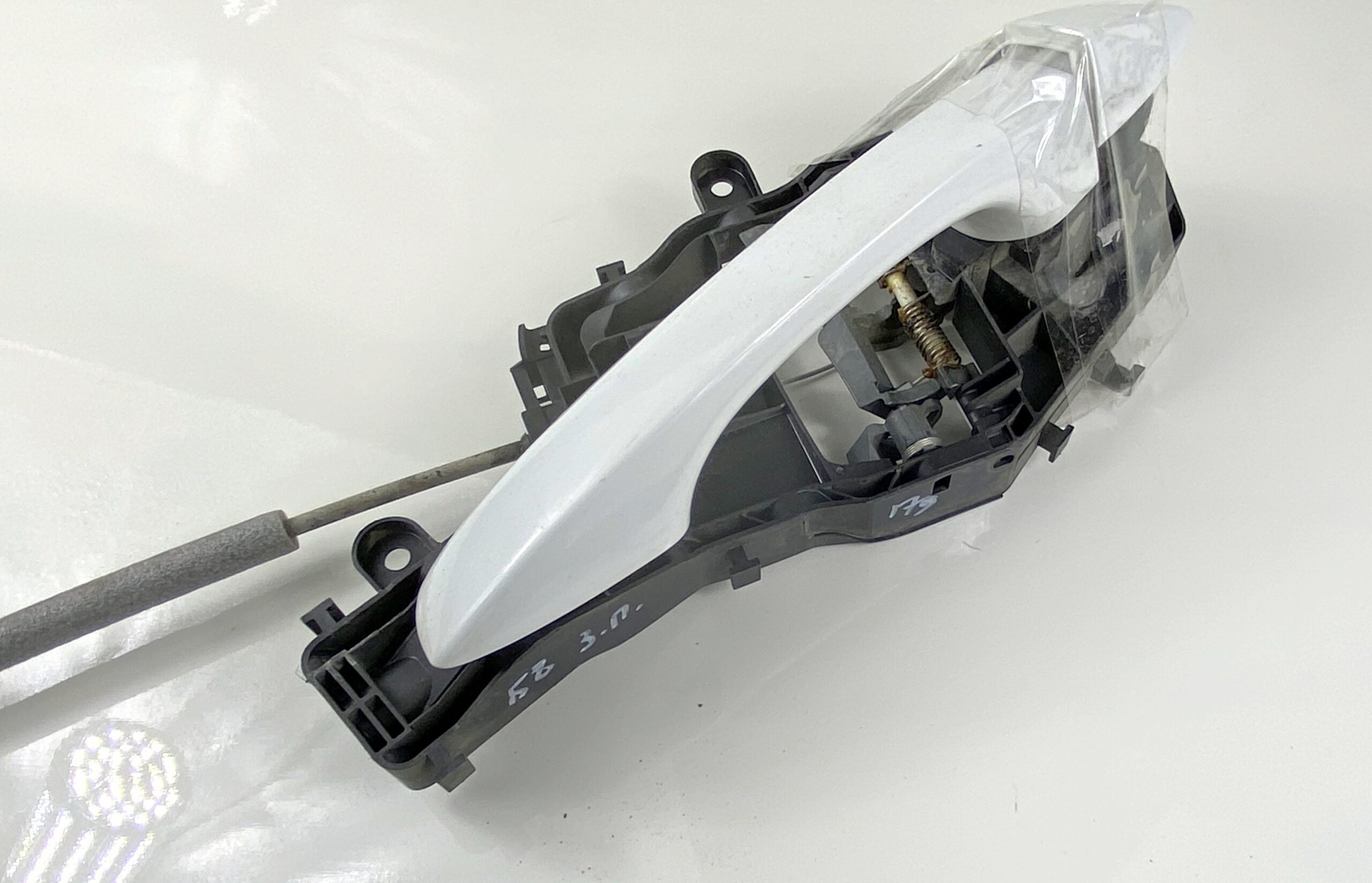 17901240 ручка двери наружная задняя правая vw passat b8 2016 (1)