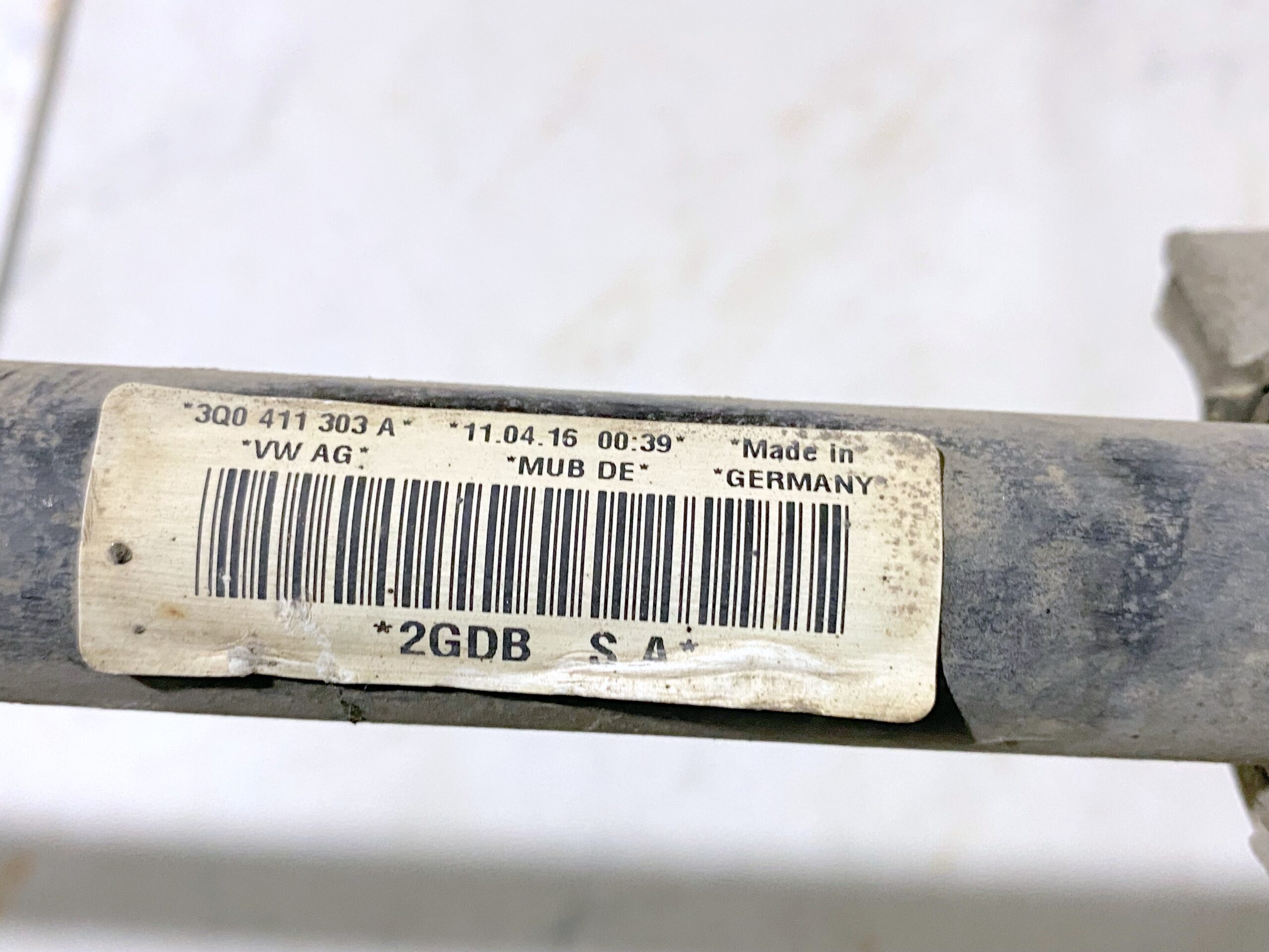 17901253 стабилизатор передней подвески vw passat b8 2016 (5)