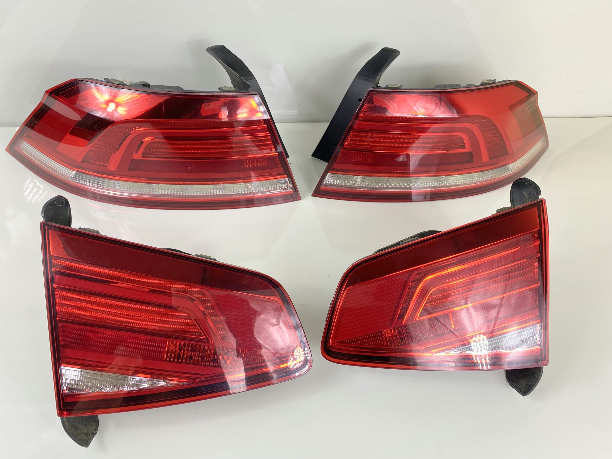 17901293 фонарь задний комплект 4 шт. оригинал vw passat b8 2016 (1)