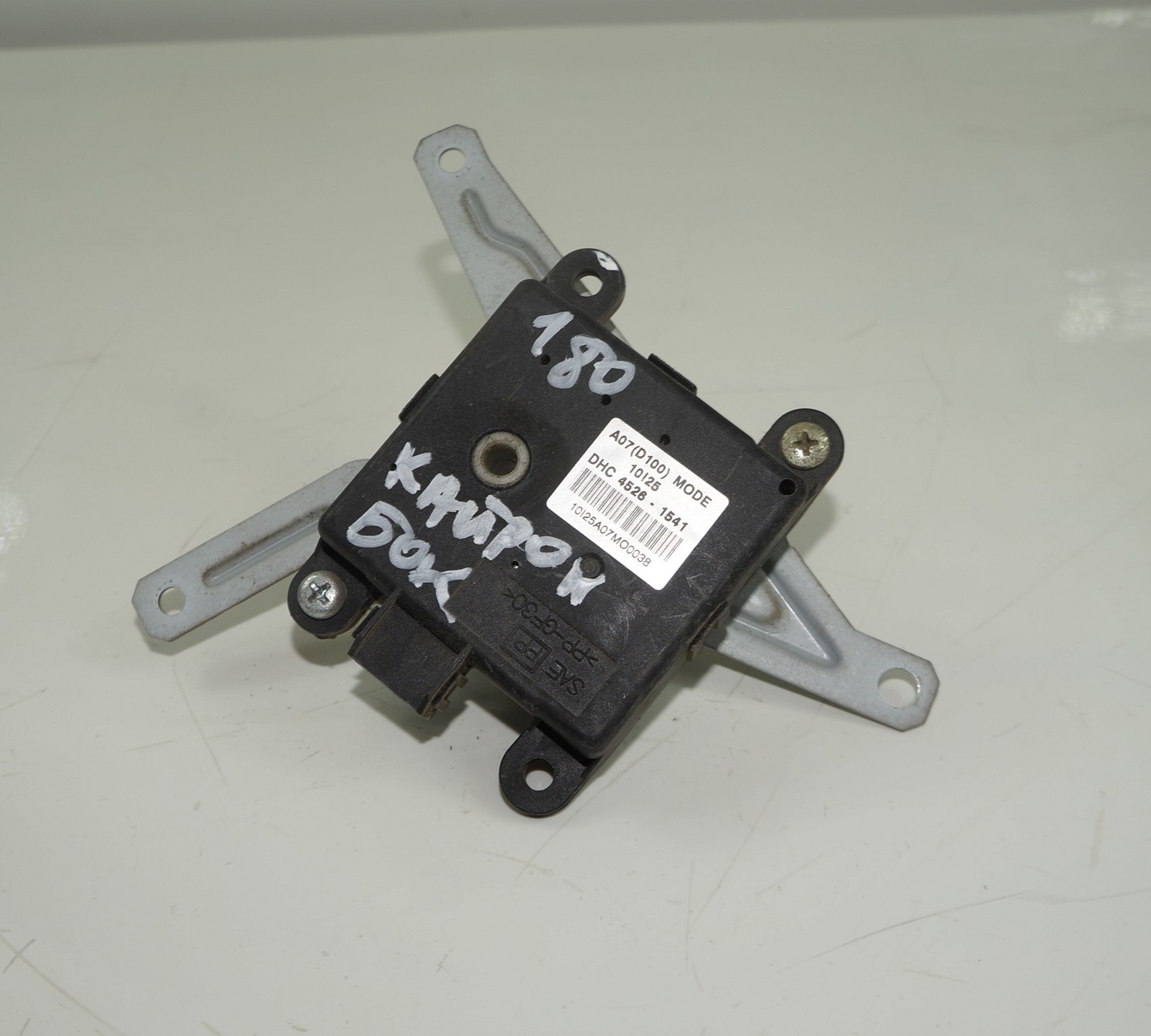 18002003 активатор заслонки печки ssangyong kyron 1 (1)